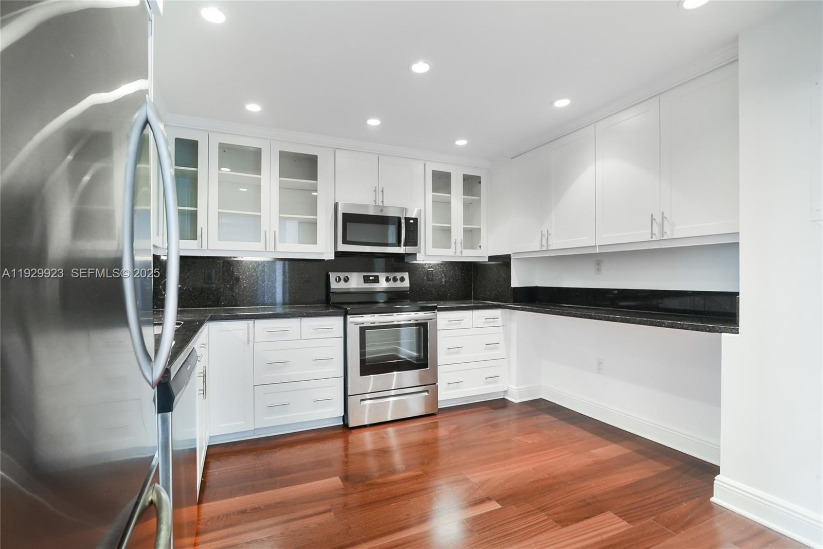 9801 Collins Ave #8N Ocean Views Bal Harbour, FL 33154