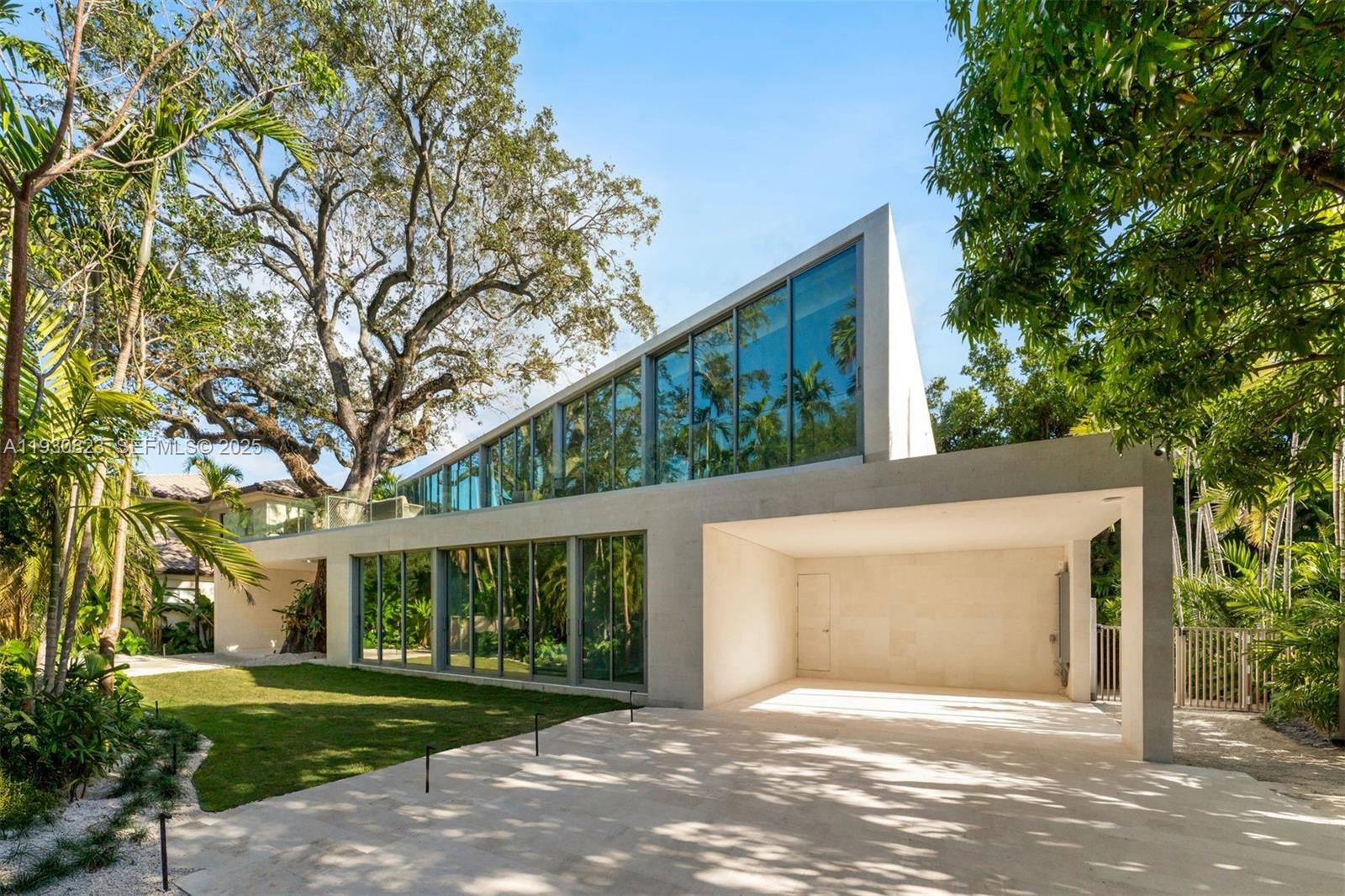 1616 Onaway Dr Miami, FL 33133