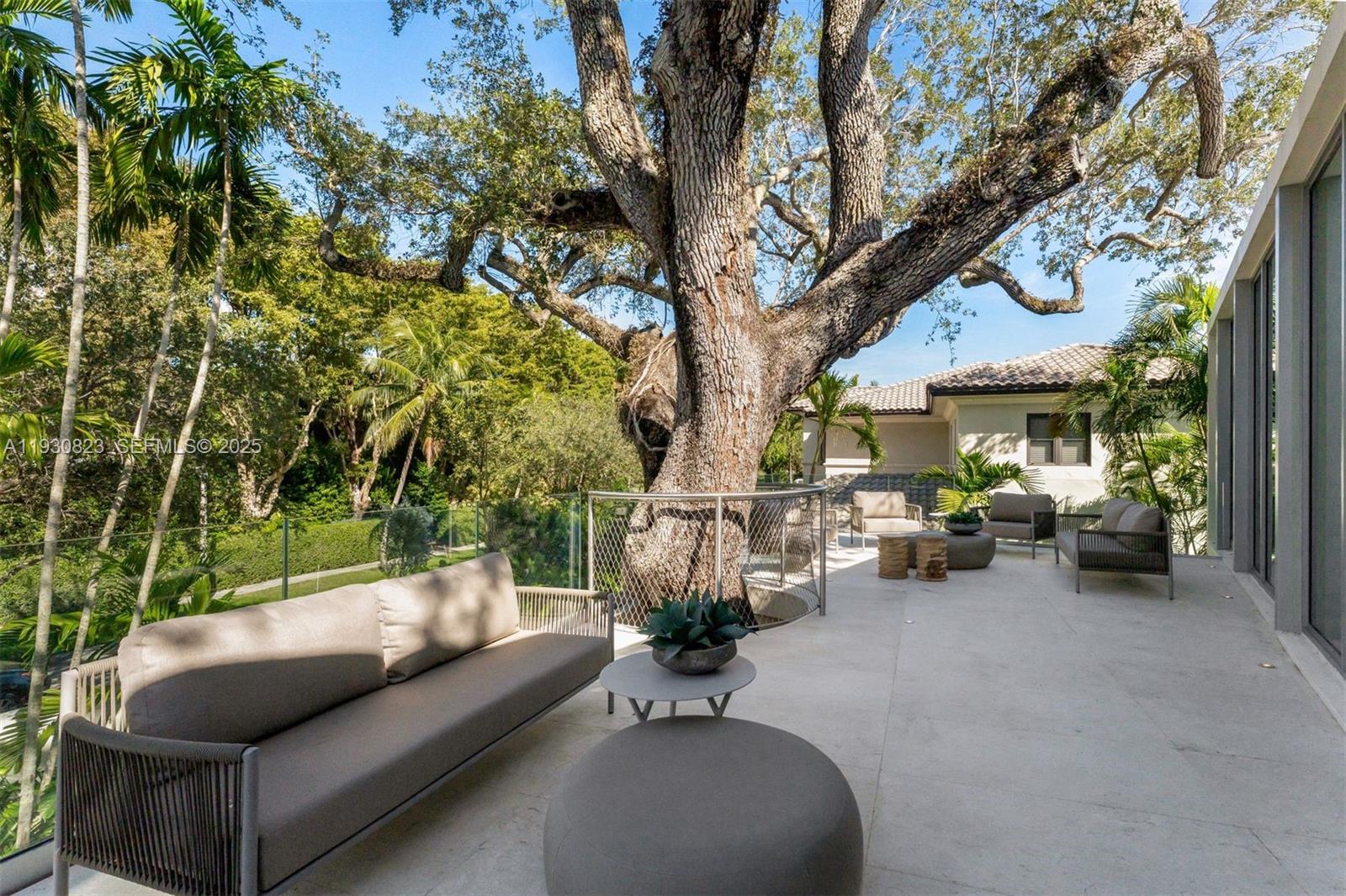 1616 Onaway Dr Miami, FL 33133