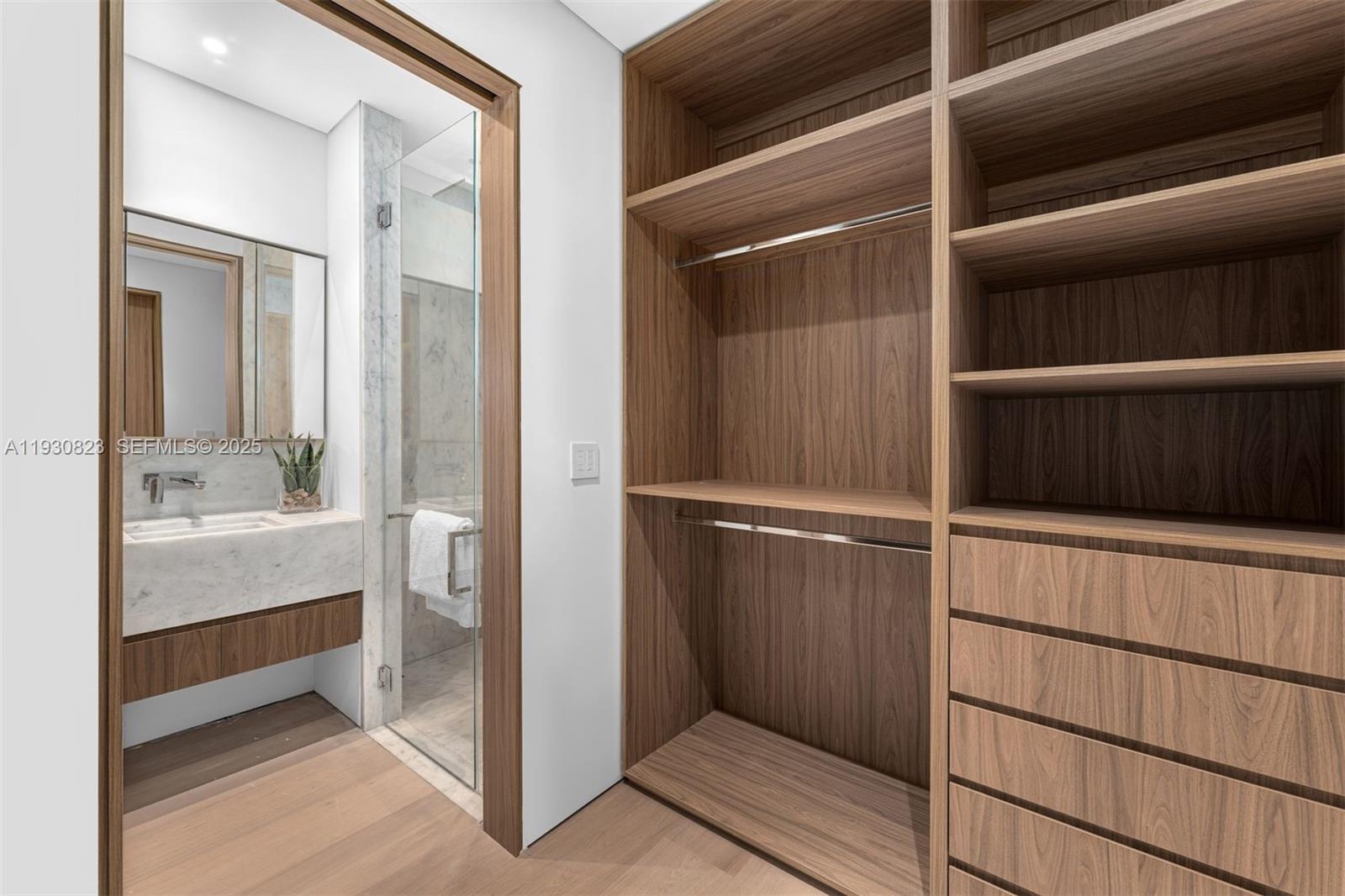 1616 Onaway Dr Miami, FL 33133