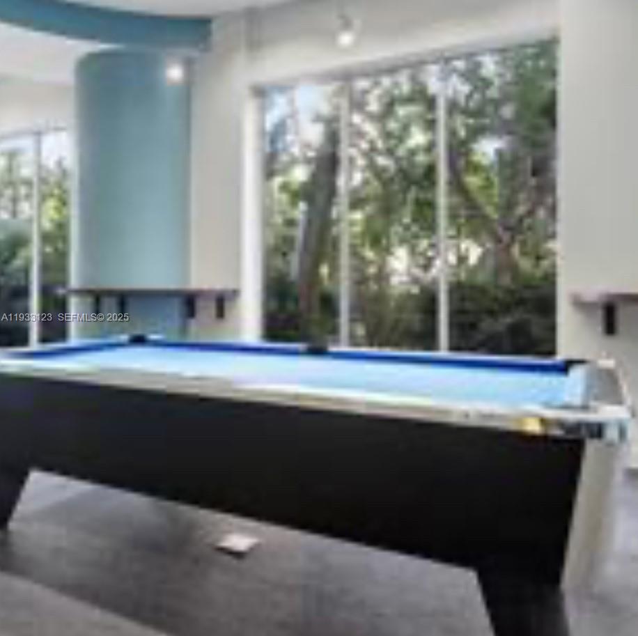 4001 S Ocean Dr #14H Hollywood, FL 33019