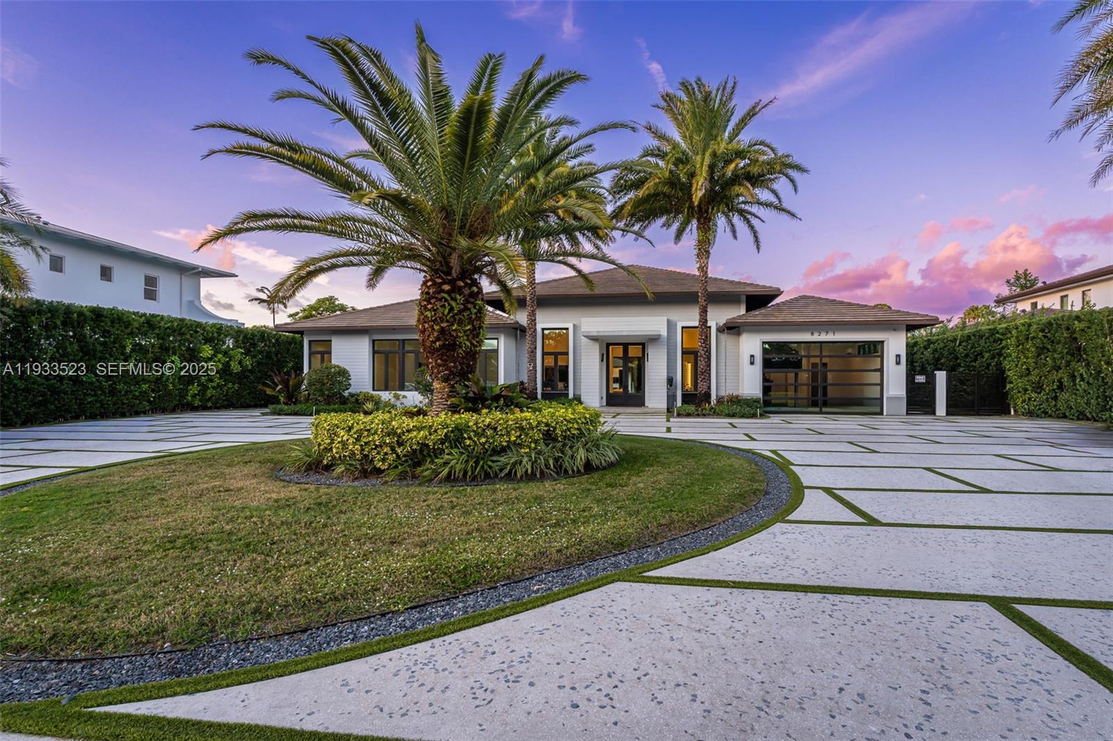 8271 SW 67th St Miami, FL 33143