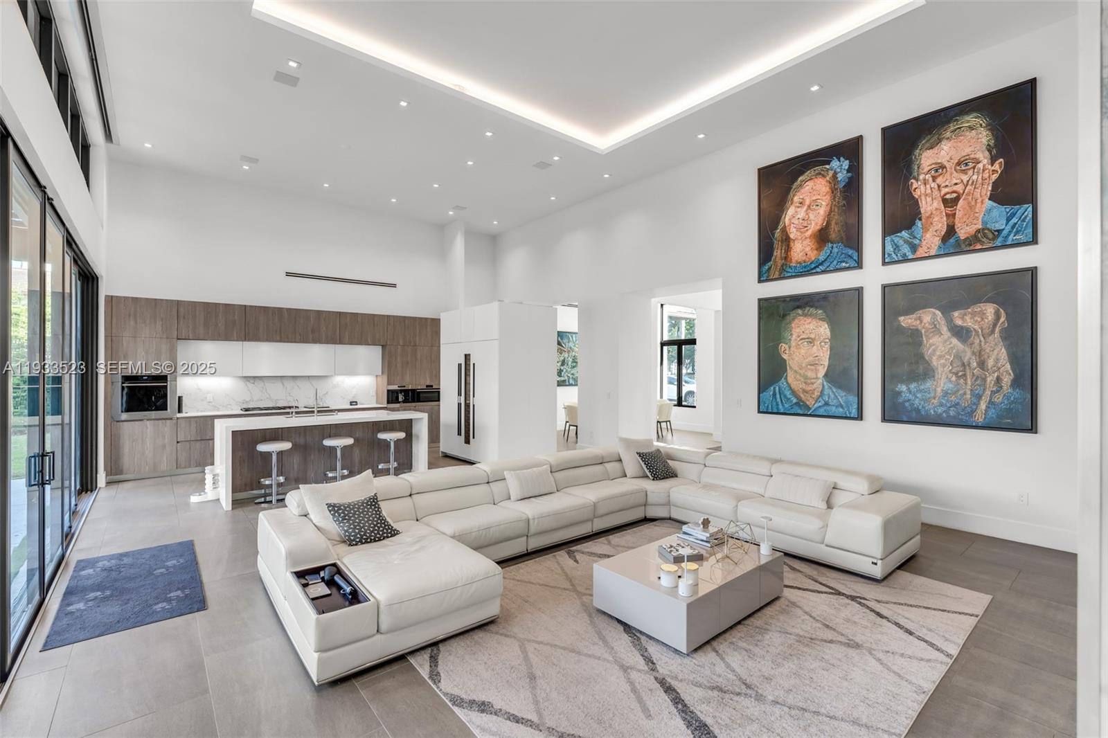 8271 SW 67th St Miami, FL 33143