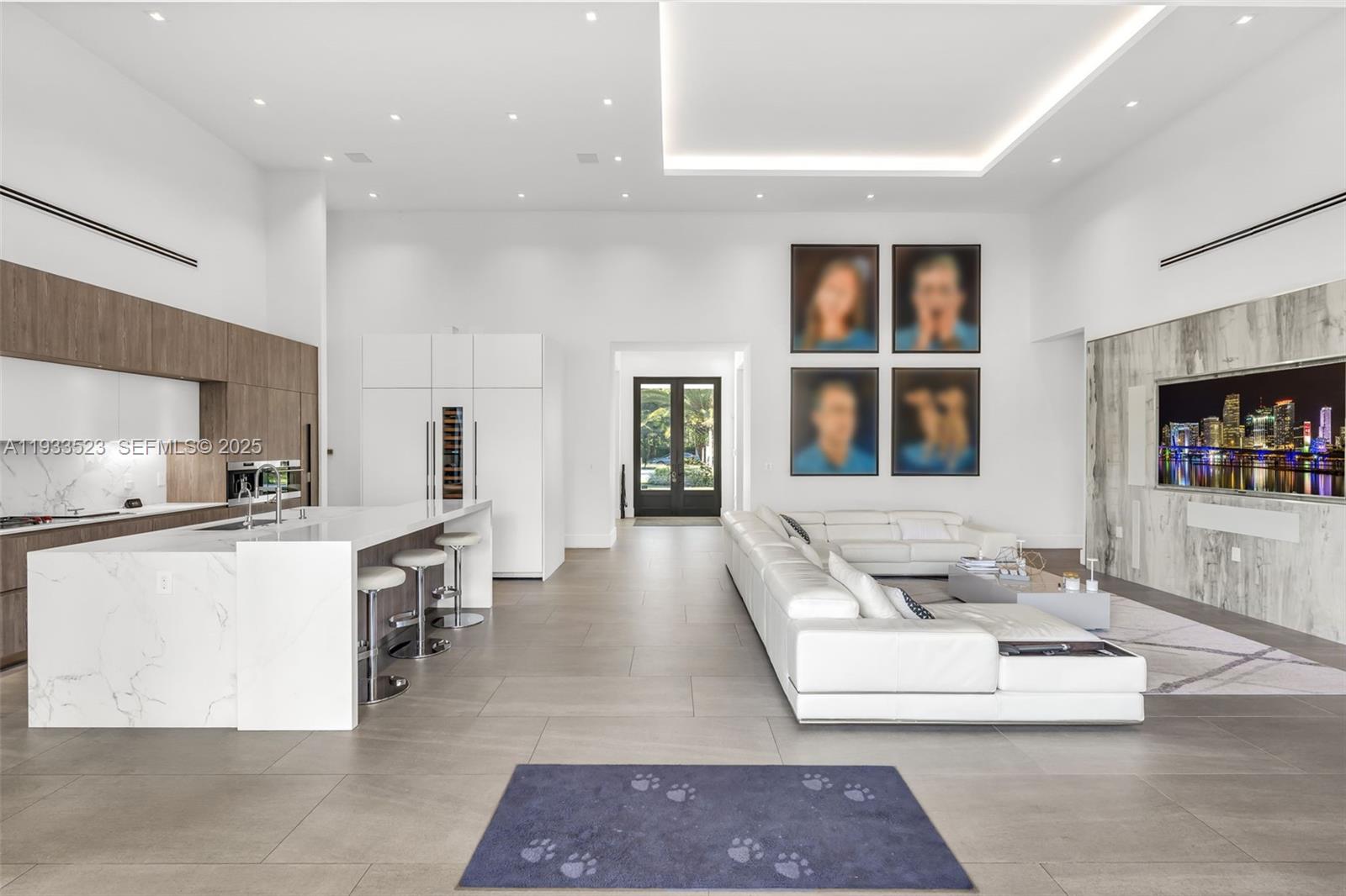 8271 SW 67th St Miami, FL 33143