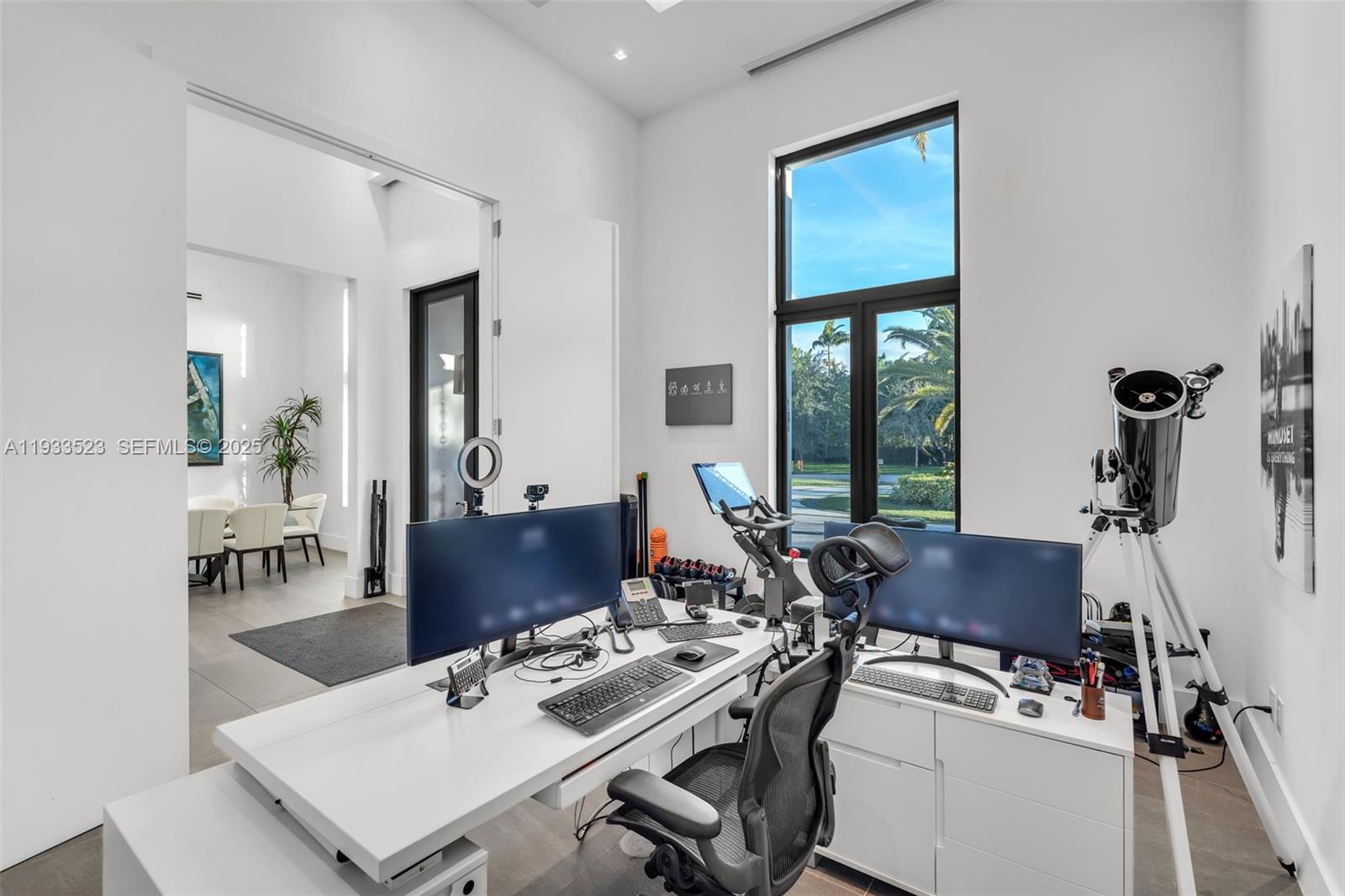 8271 SW 67th St Miami, FL 33143