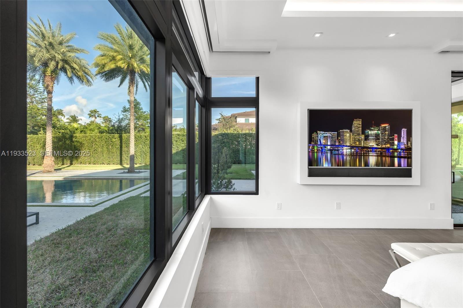 8271 SW 67th St Miami, FL 33143