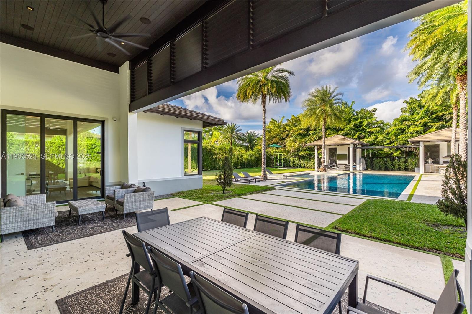 8271 SW 67th St Miami, FL 33143