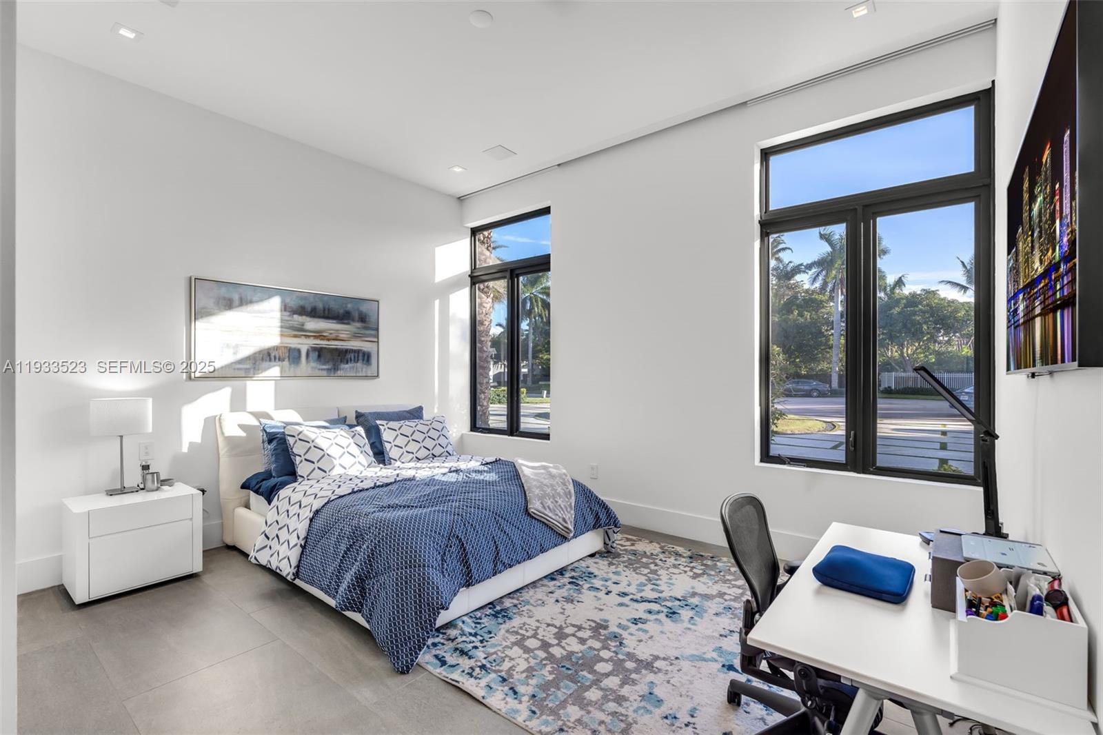 8271 SW 67th St Miami, FL 33143