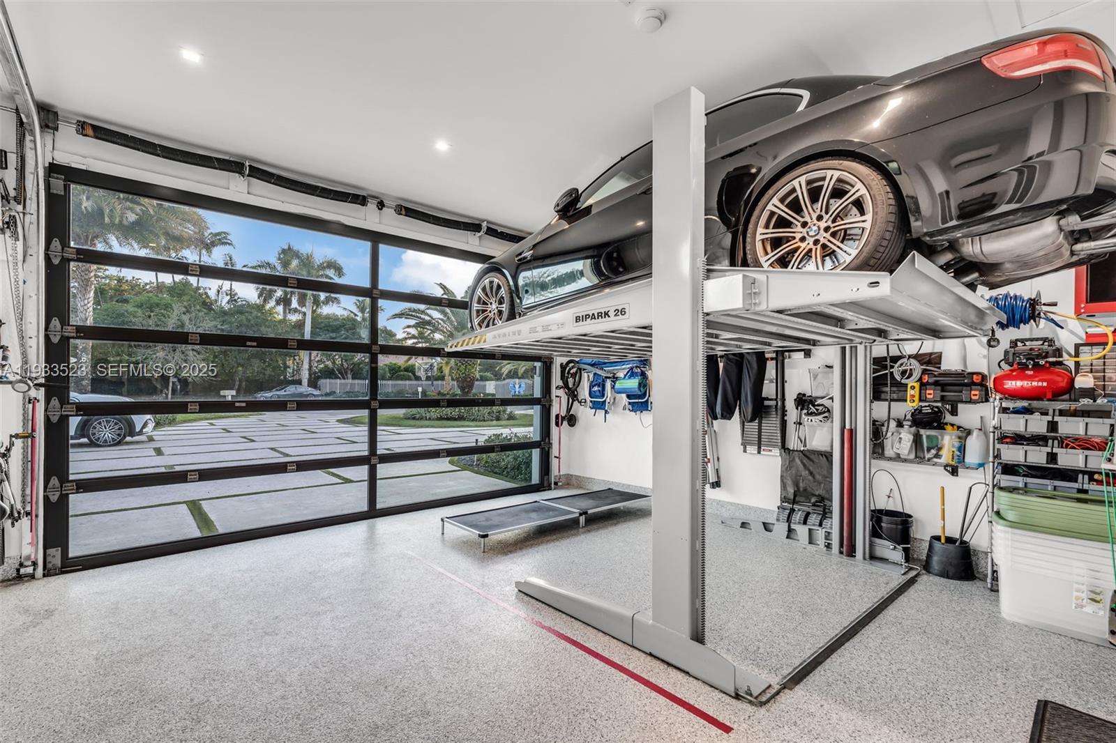 8271 SW 67th St Miami, FL 33143