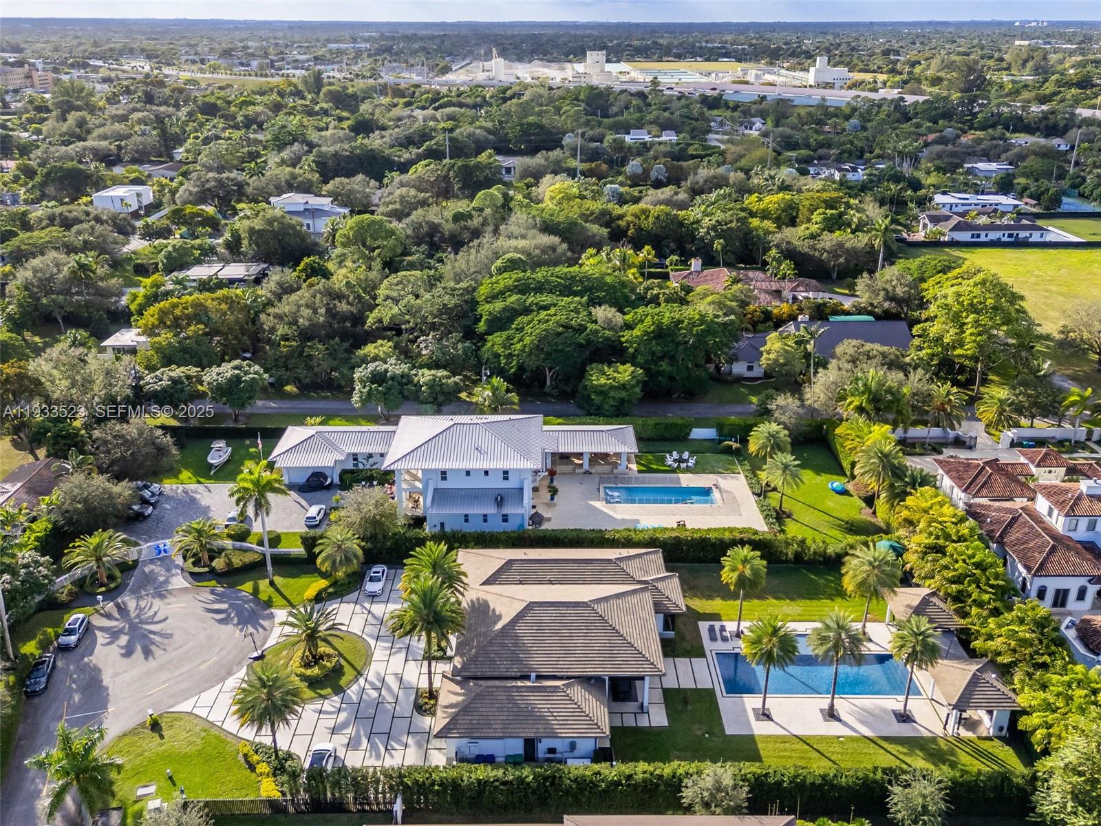 8271 SW 67th St Miami, FL 33143