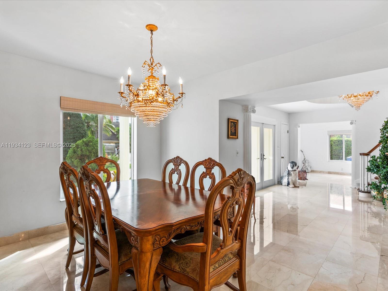 624 Palm Dr Hallandale Beach, FL 33009