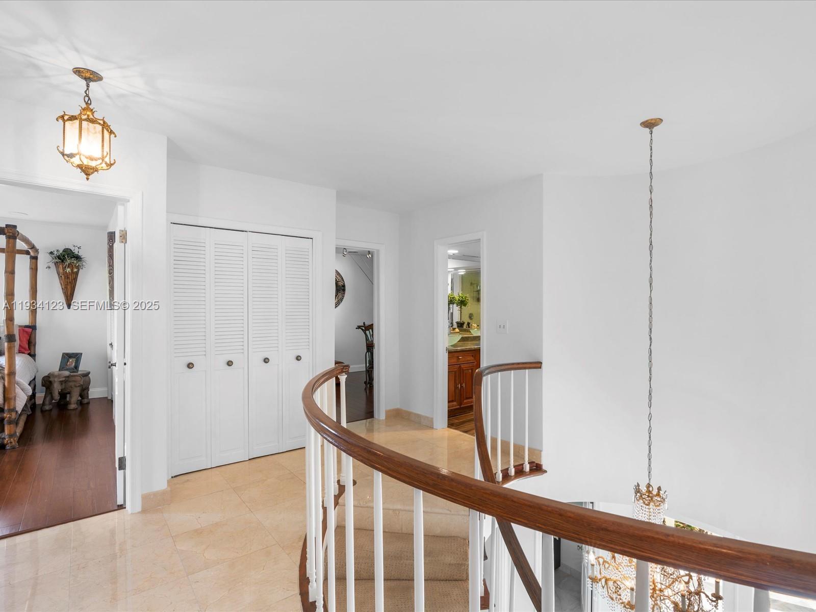 624 Palm Dr Hallandale Beach, FL 33009