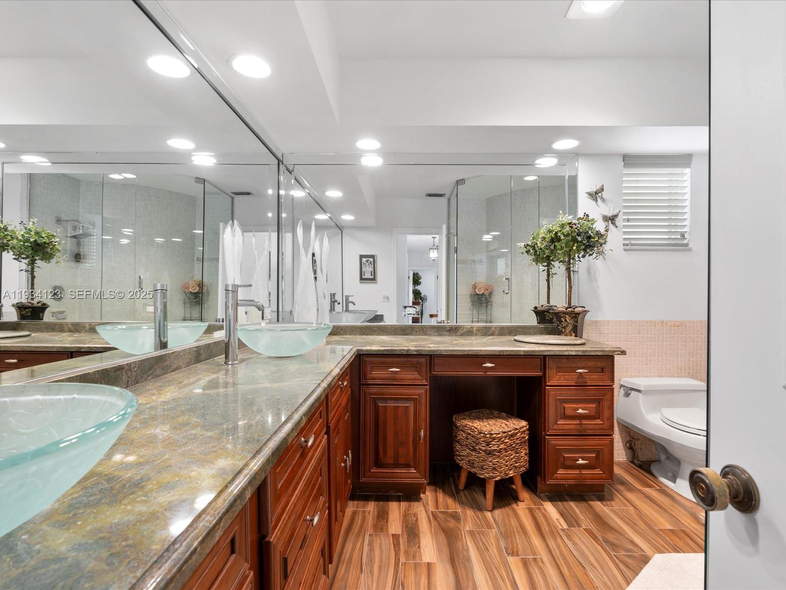 624 Palm Dr Hallandale Beach, FL 33009