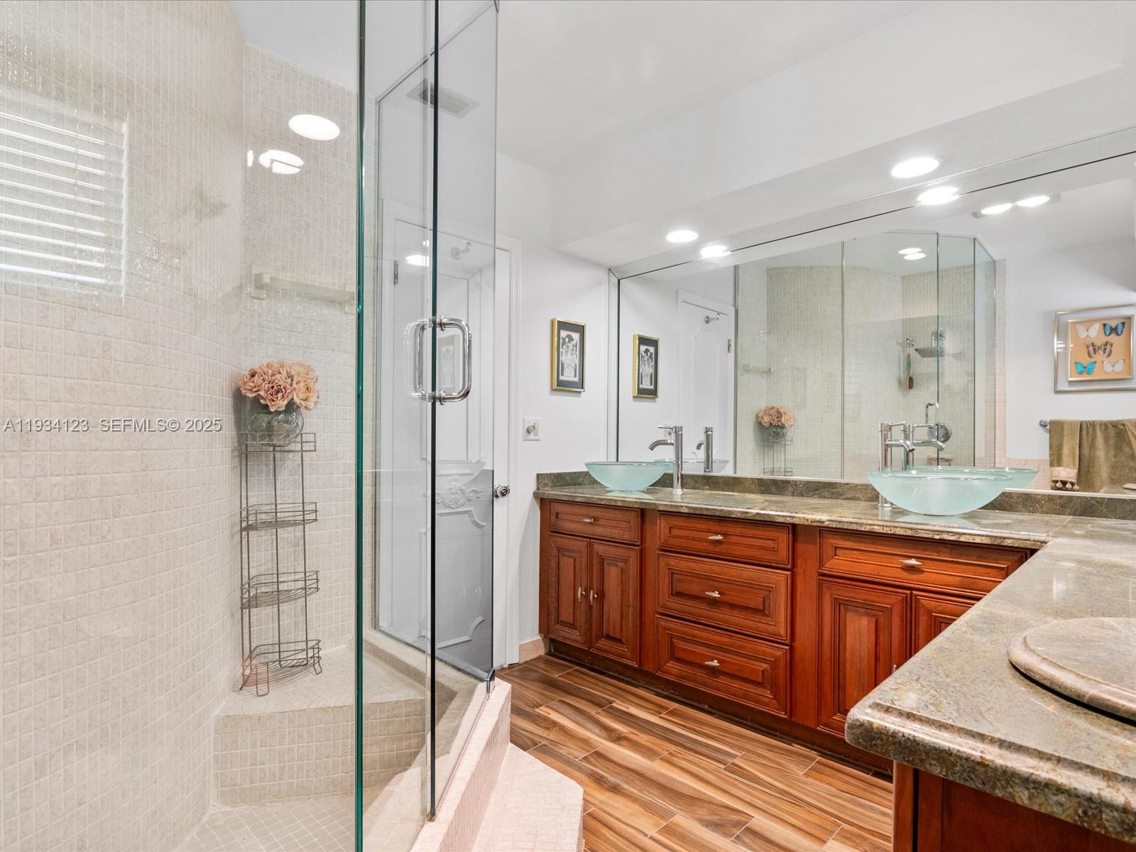 624 Palm Dr Hallandale Beach, FL 33009