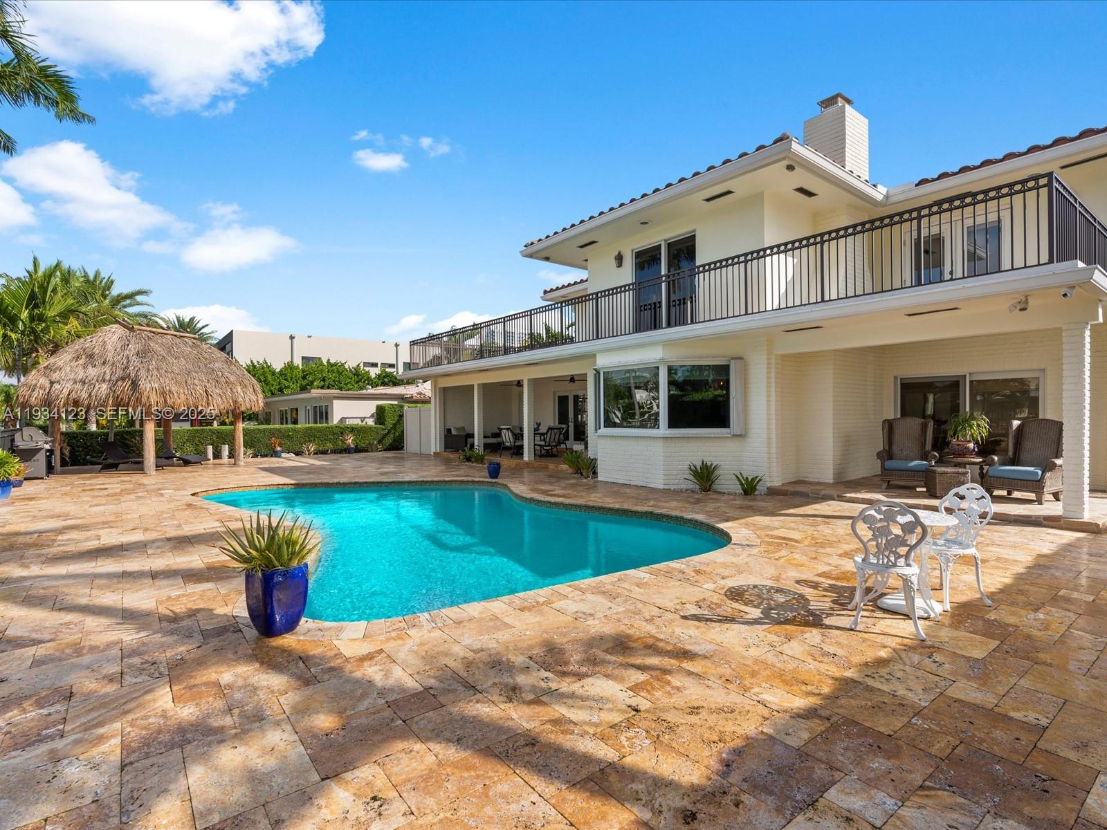 624 Palm Dr Hallandale Beach, FL 33009