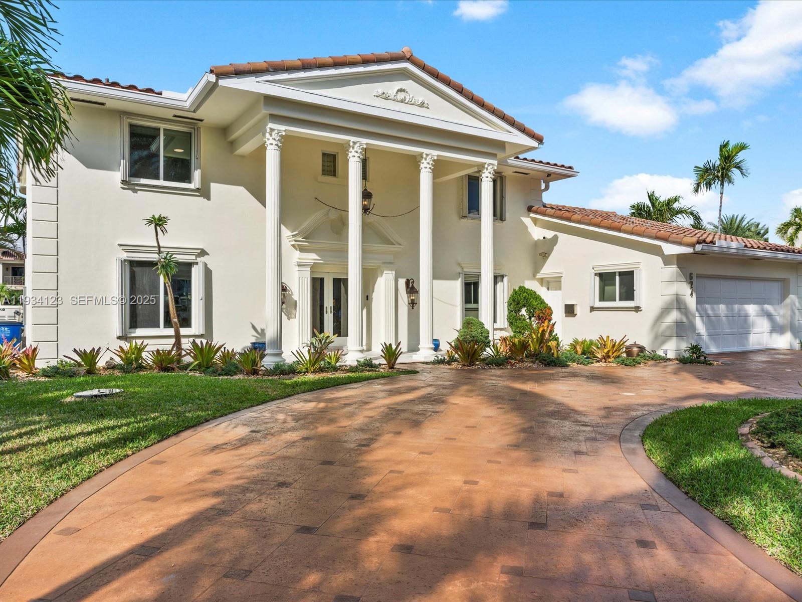 624 Palm Dr Hallandale Beach, FL 33009