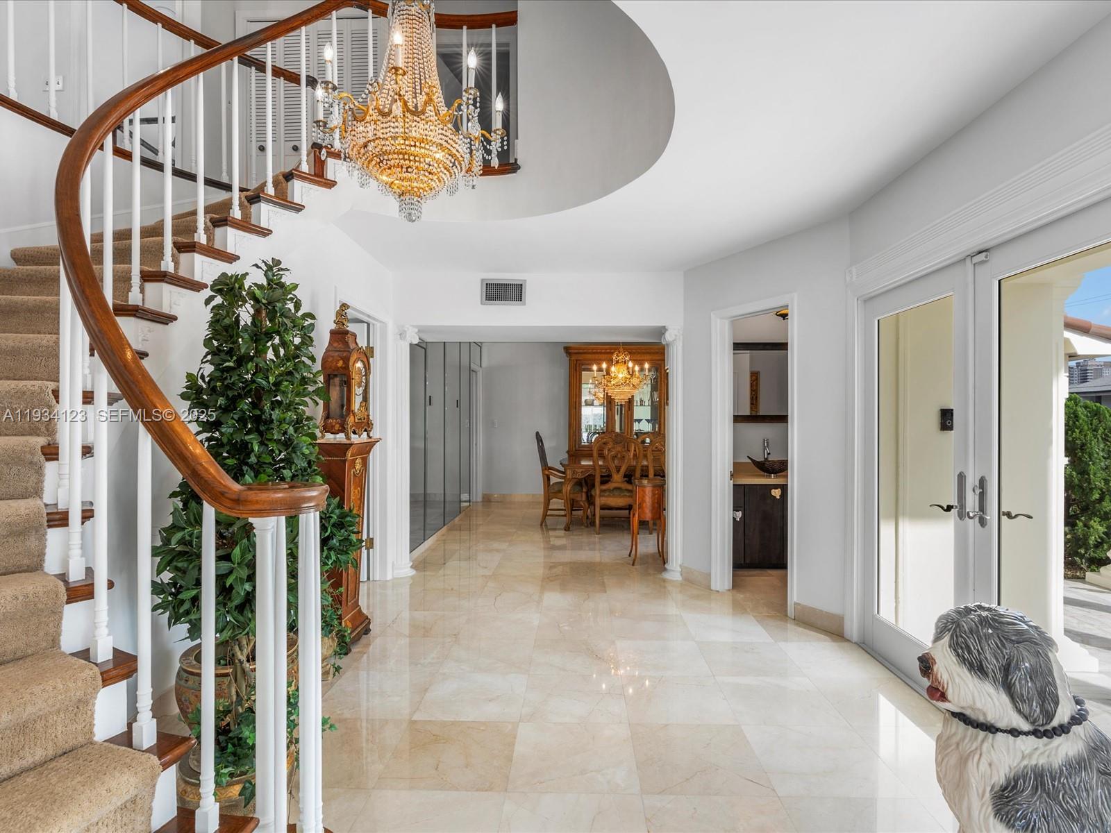 624 Palm Dr Hallandale Beach, FL 33009