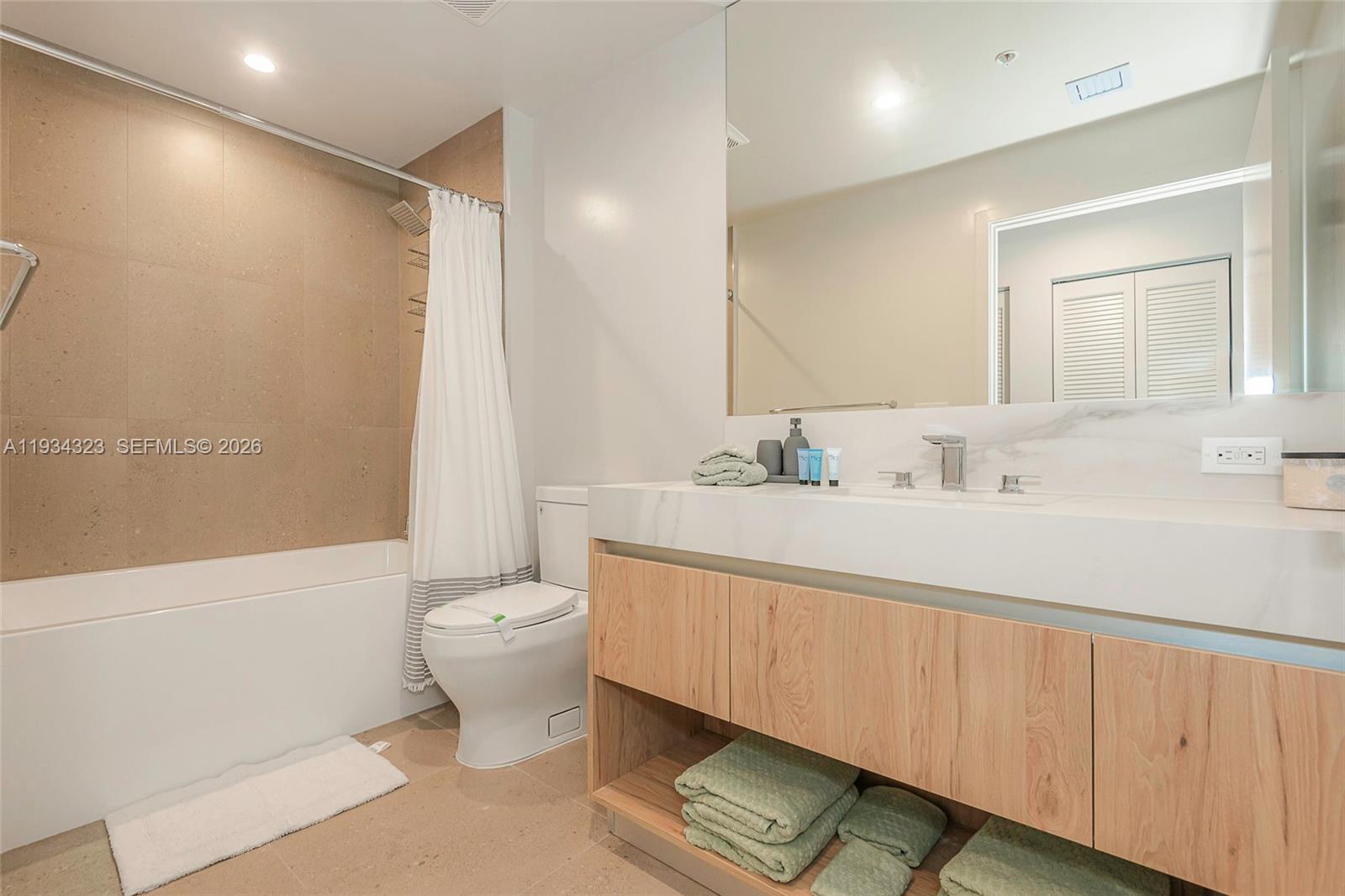 image The Crosby Miami Worldcenter39