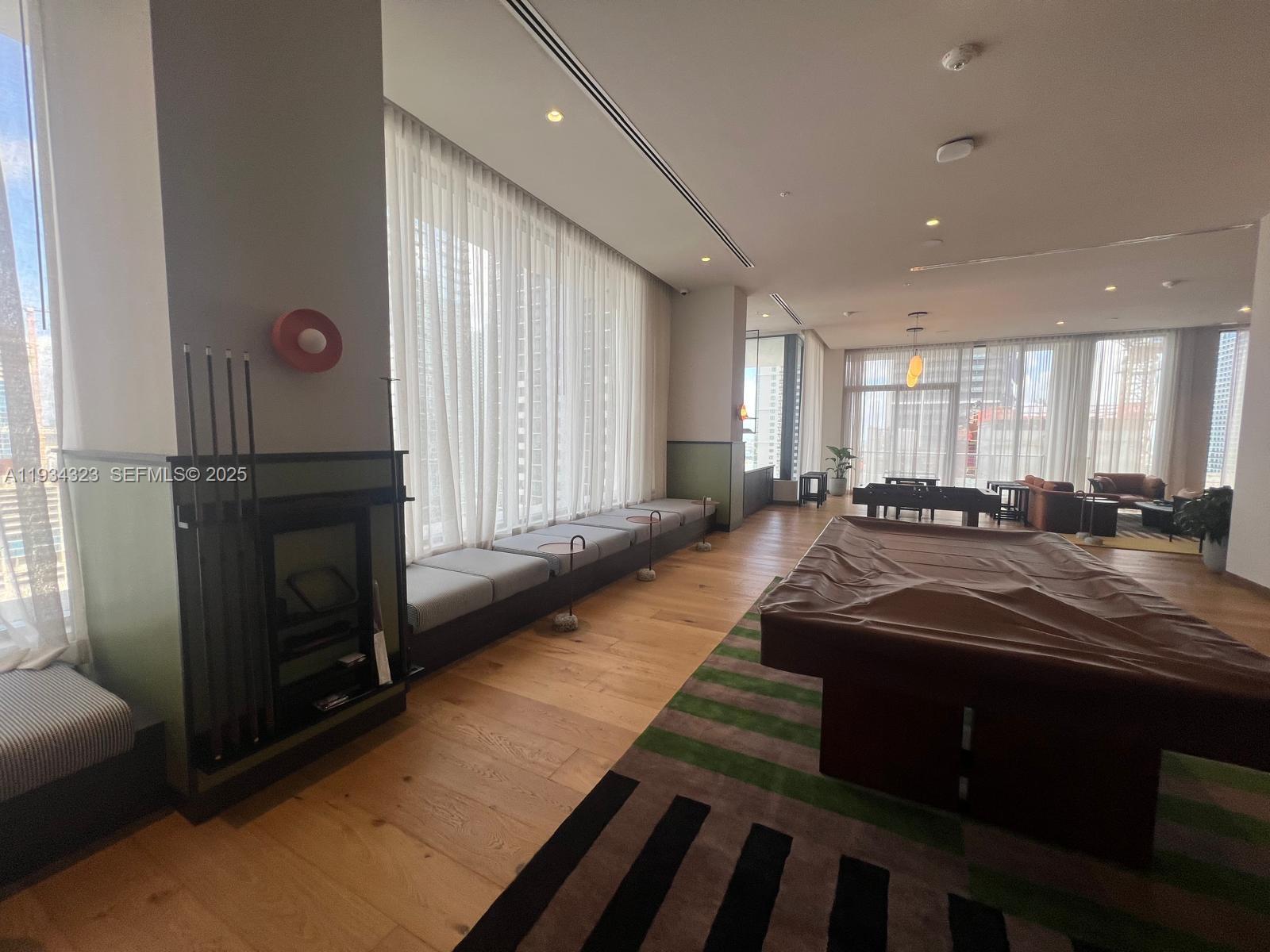 image The Crosby Miami Worldcenter7