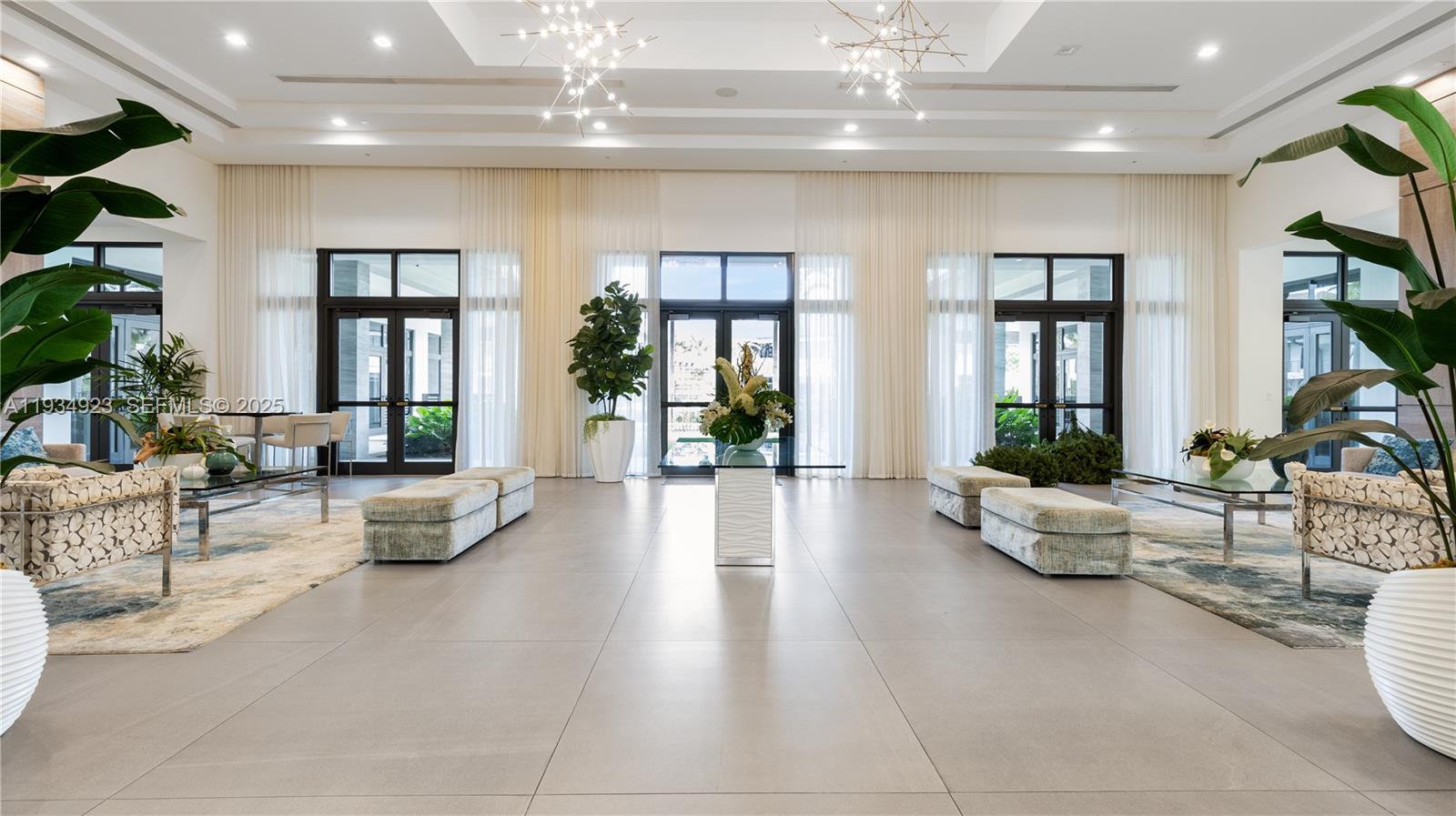 8206 NW 43rd St Doral, FL 33166