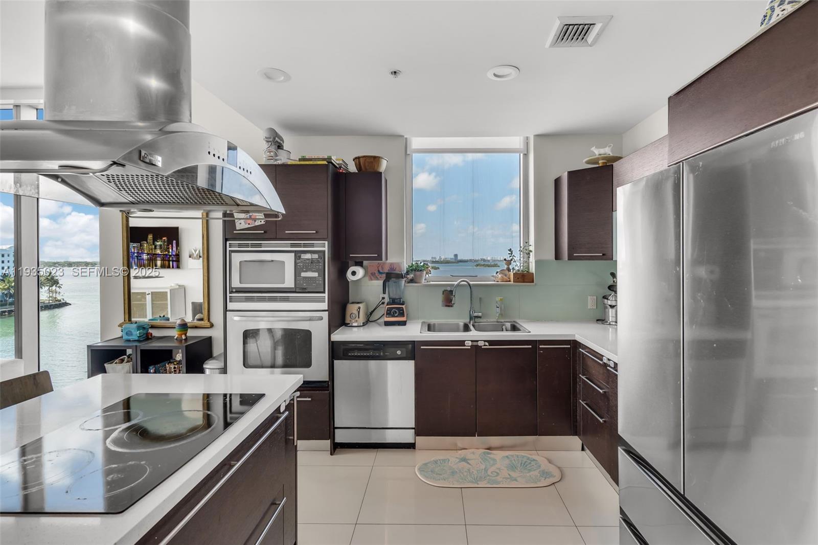 7928 East Dr #708 North Bay Village, FL 33141