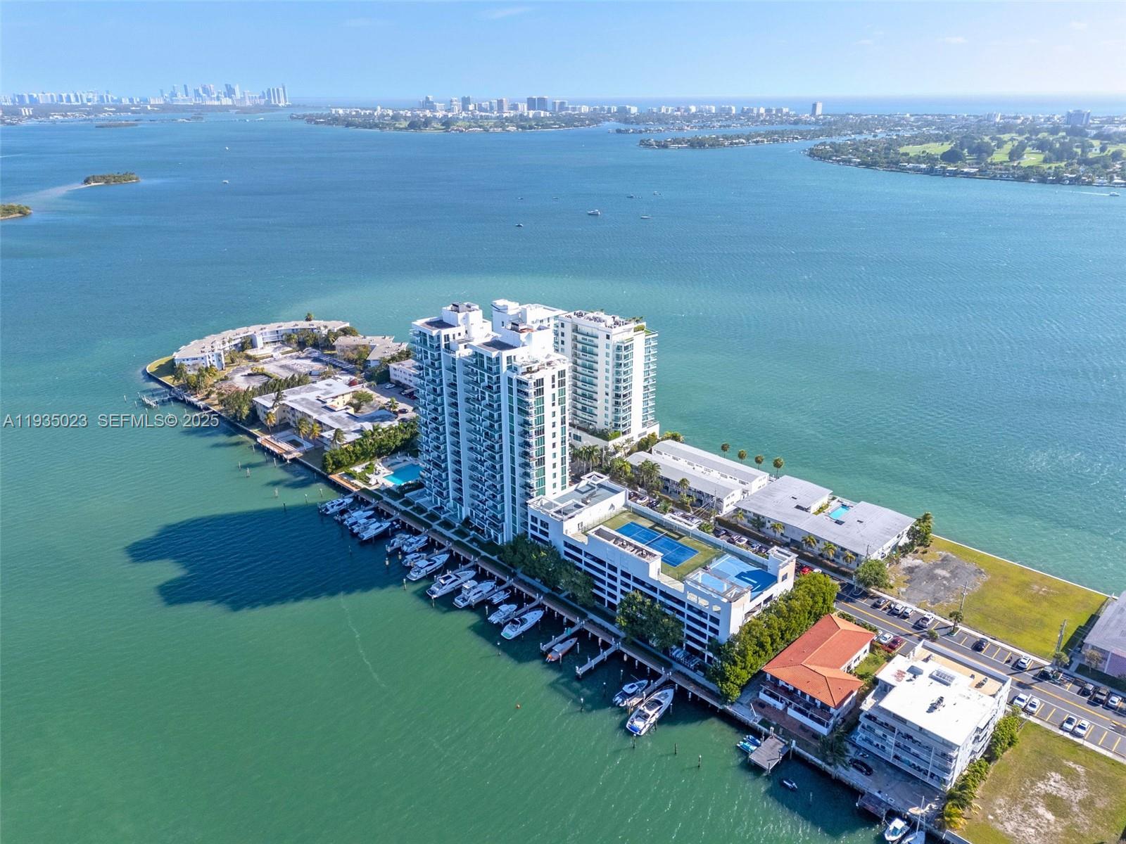 7928 East Dr #708 North Bay Village, FL 33141