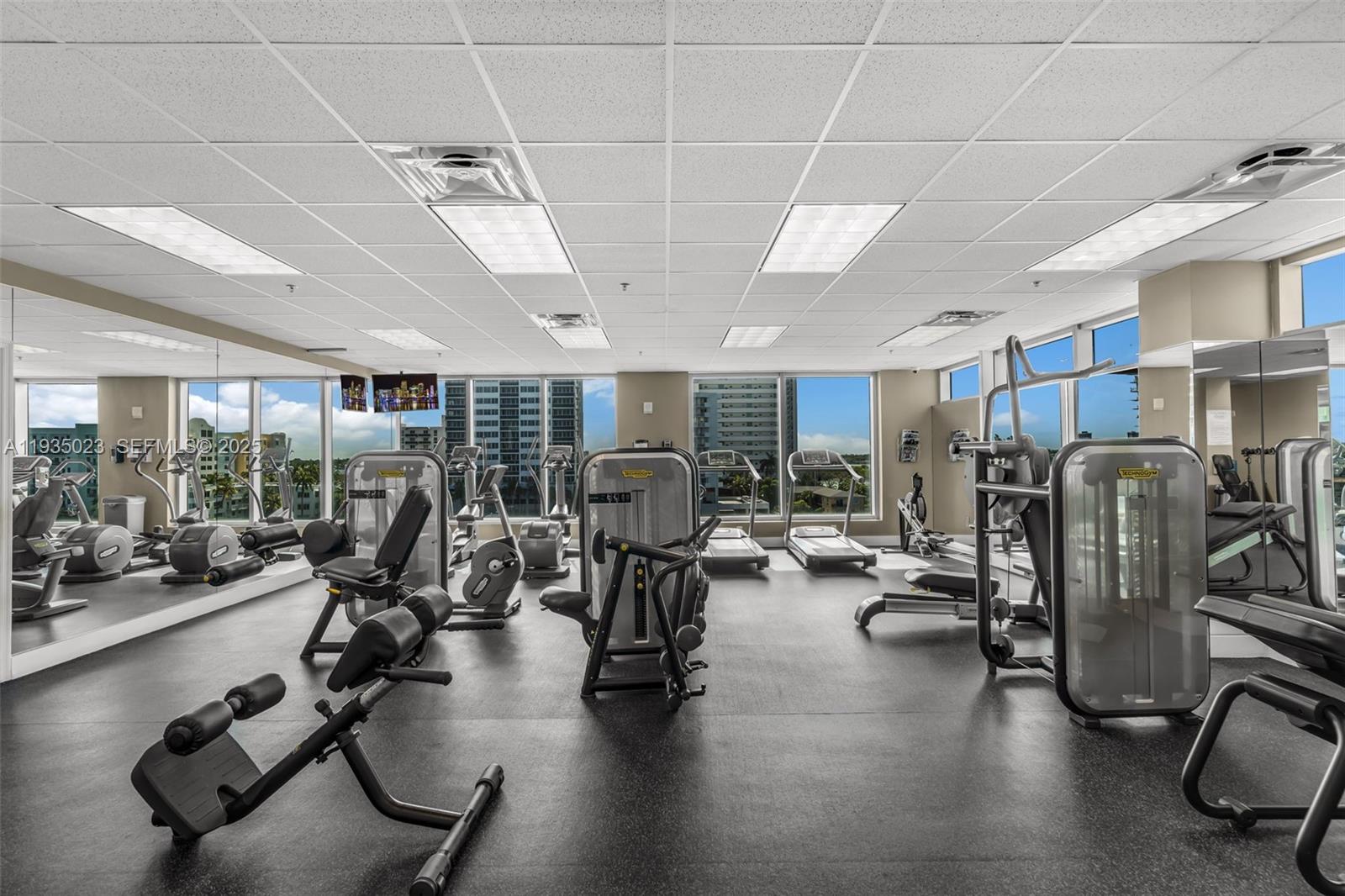 7928 East Dr #708 North Bay Village, FL 33141