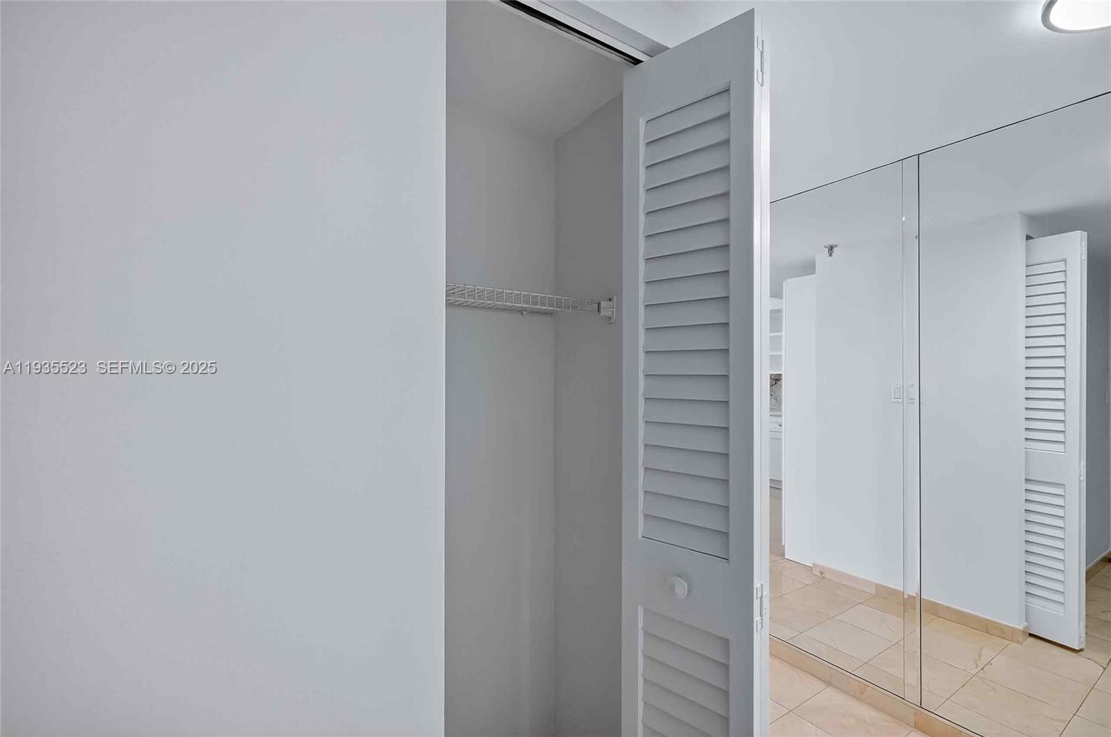 520 Brickell Key Dr #A604 Miami, FL 33131