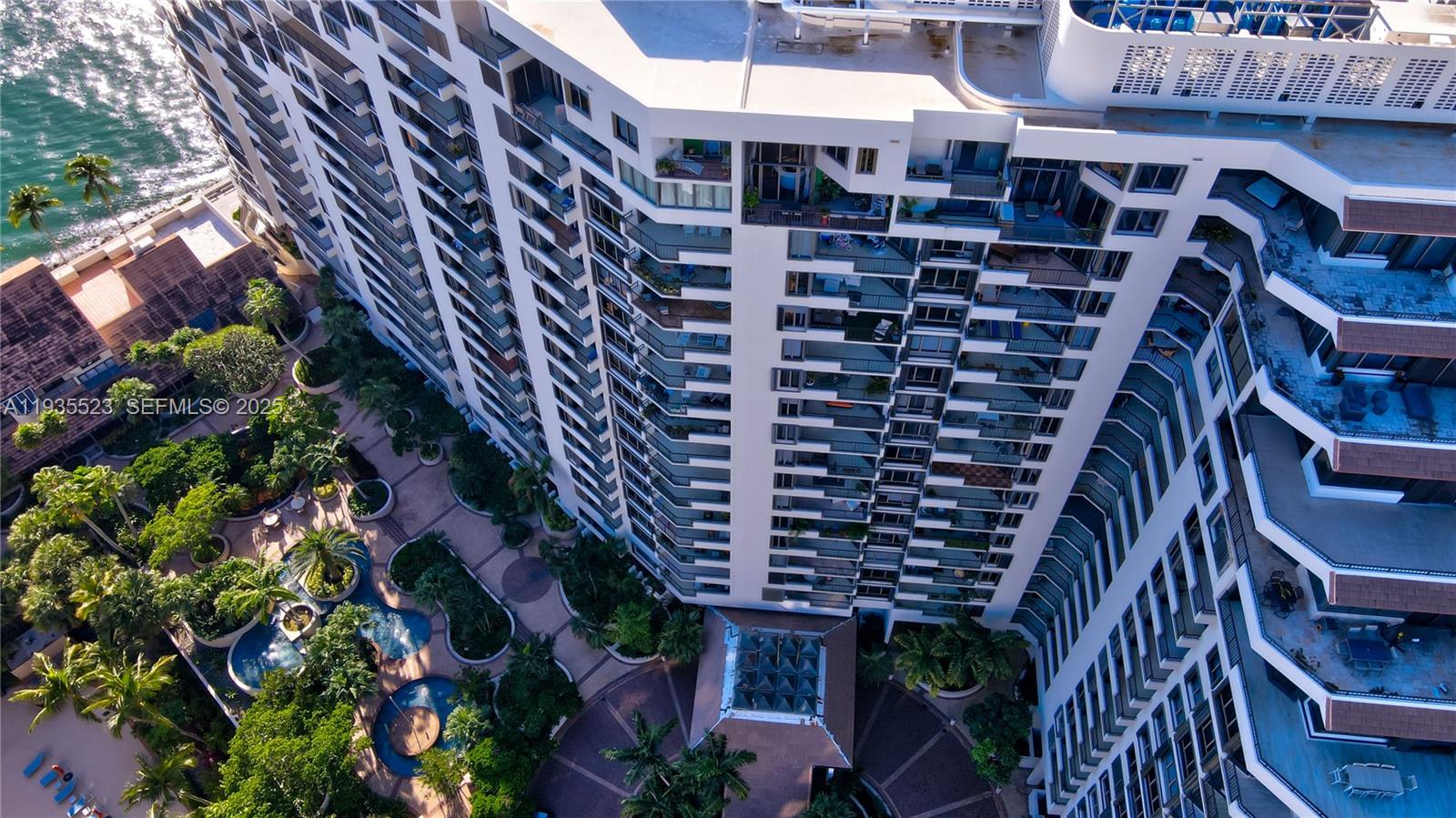 520 Brickell Key Dr #A604 Miami, FL 33131