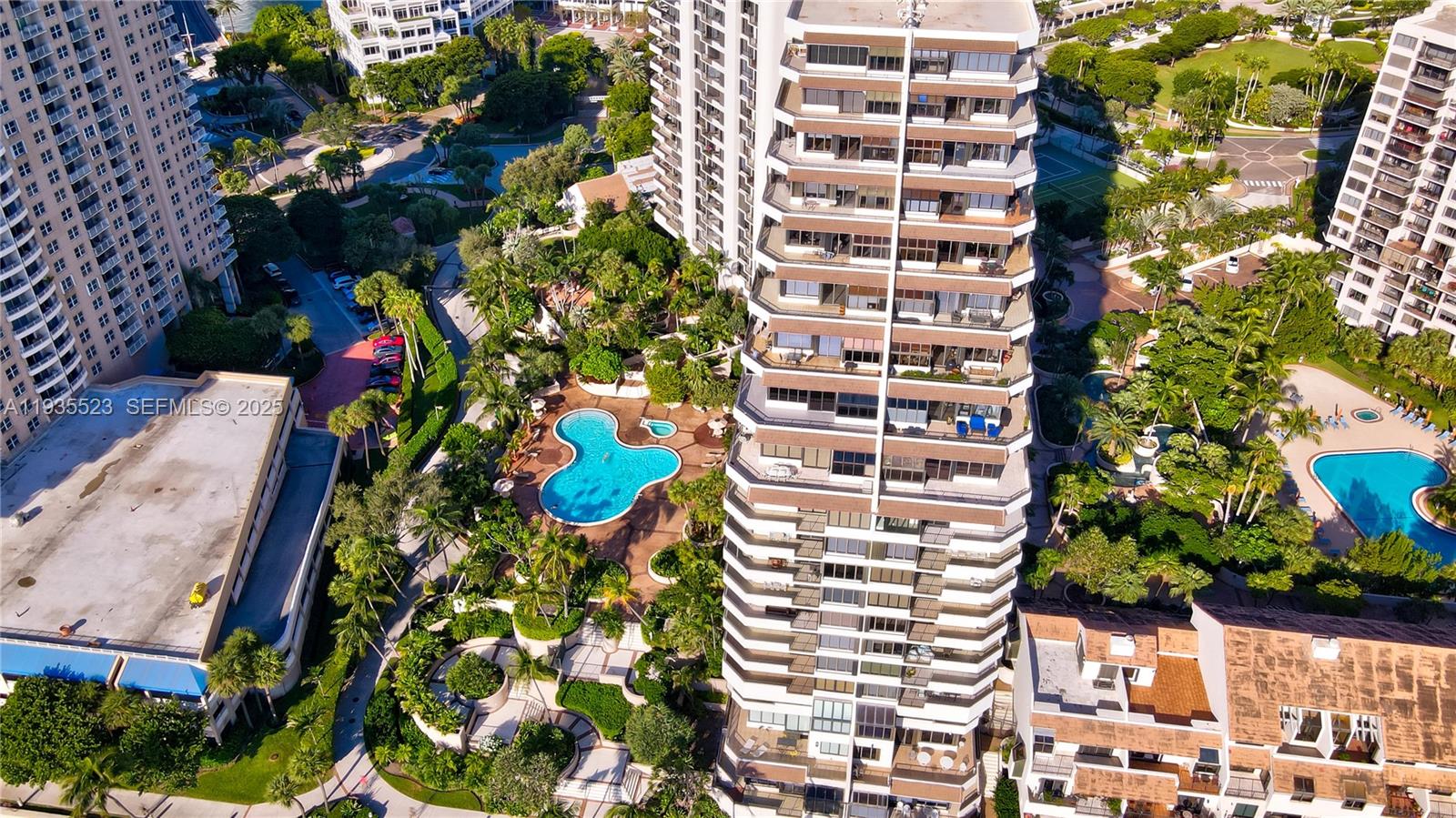 520 Brickell Key Dr #A604 Miami, FL 33131