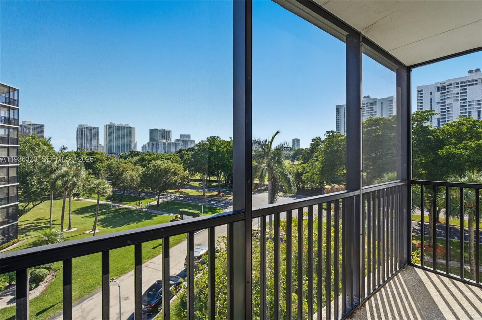 3401 N Country Clb Dr #519