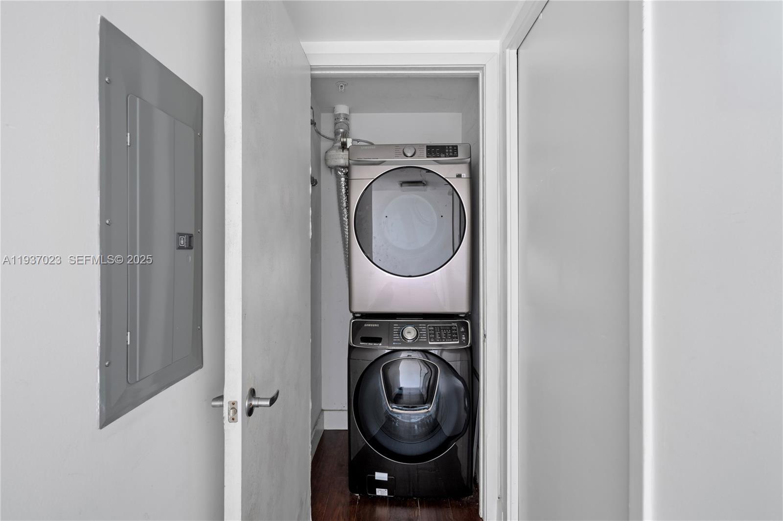 image Ten Museum Park5