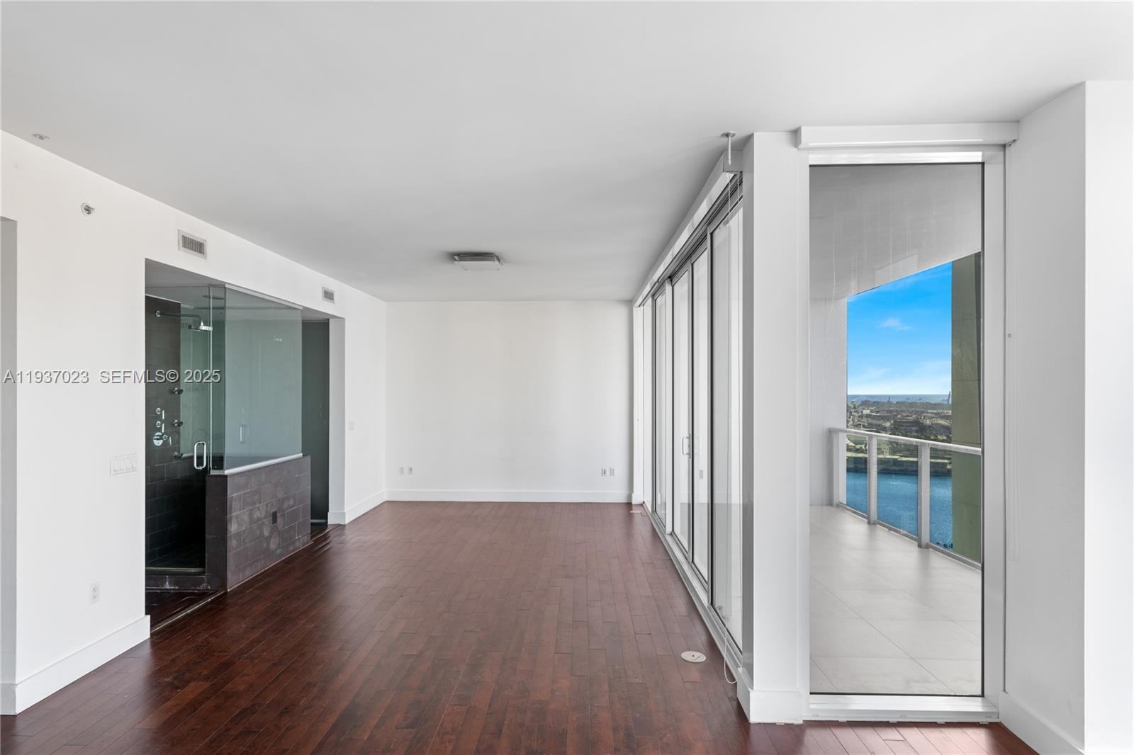 image Ten Museum Park8