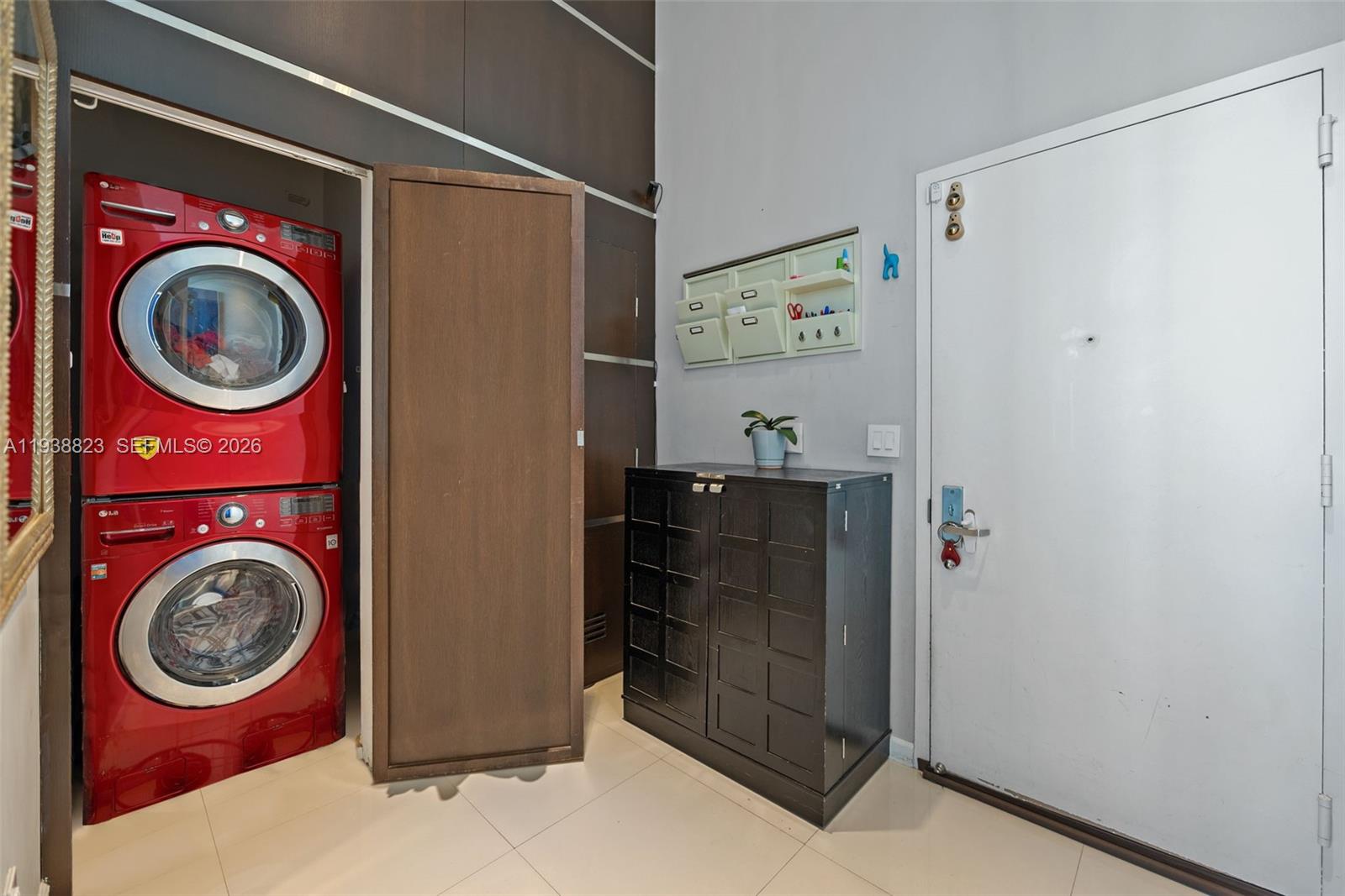 image Icon Brickell II27