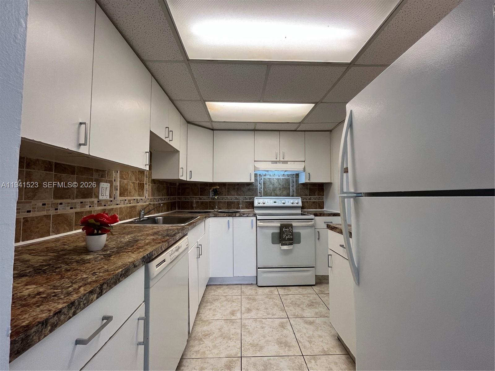 4354 NW 9th Ave #12-1C