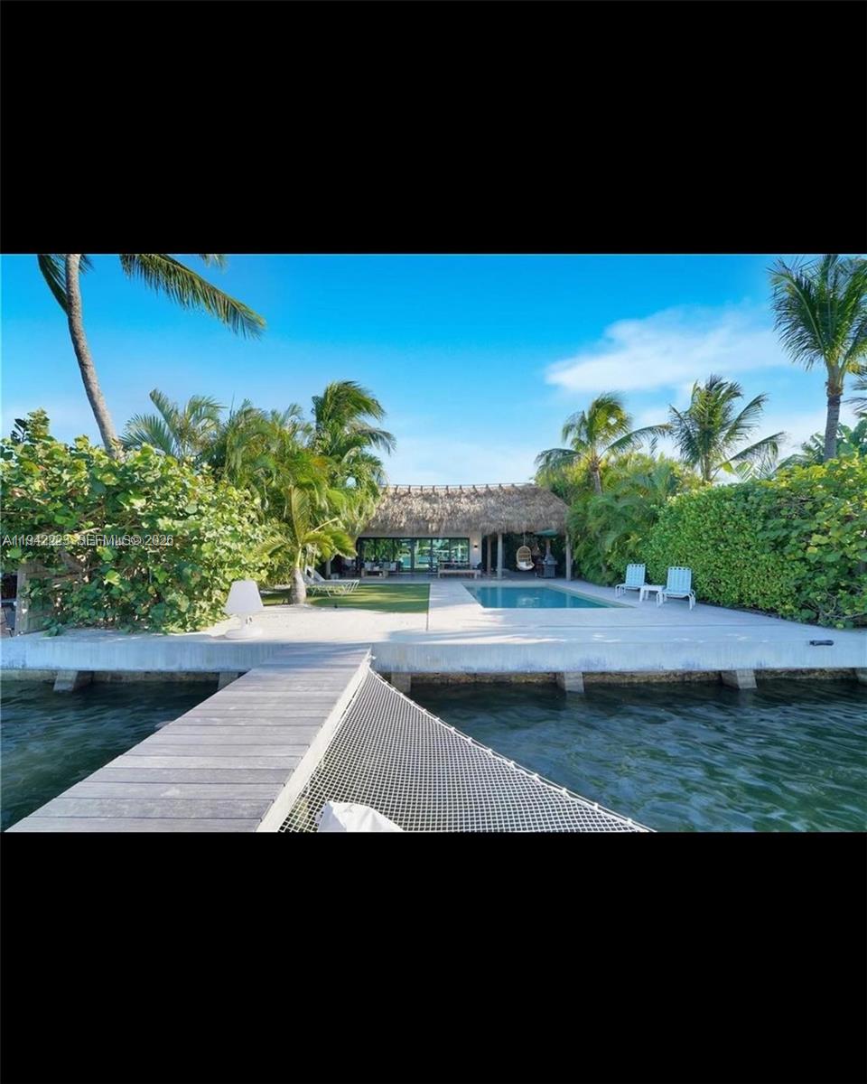 811 86th St Miami Beach, FL 33141