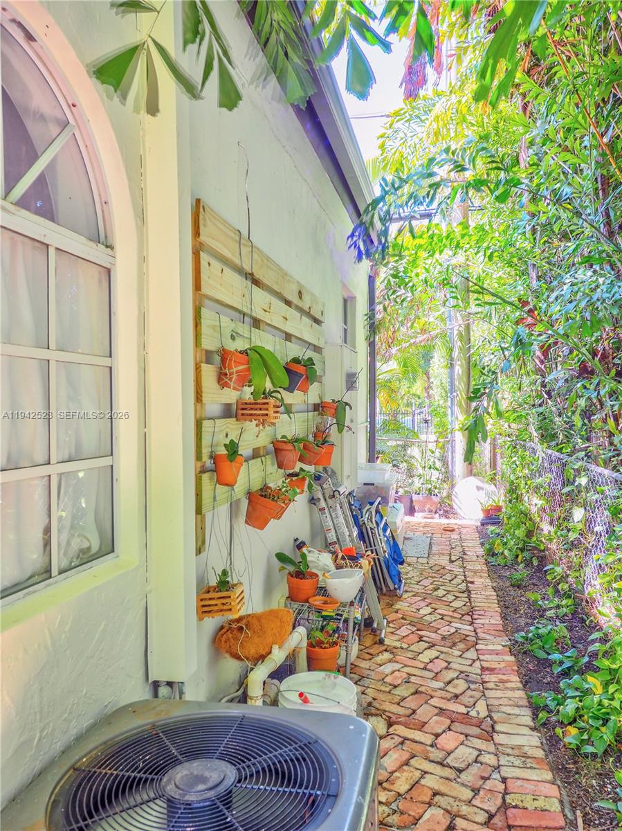 1229 Sorolla Ave Coral Gables, FL 33134