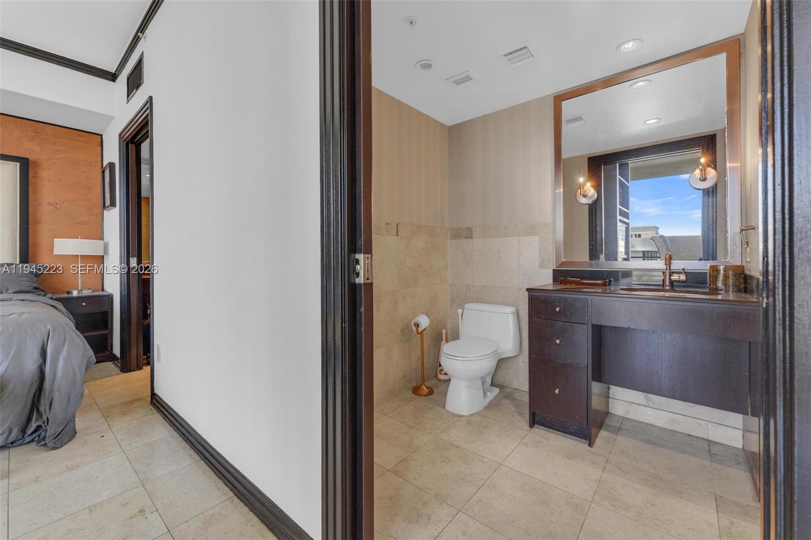 1437 Collins Ave #PH18 Miami Beach, FL 33139