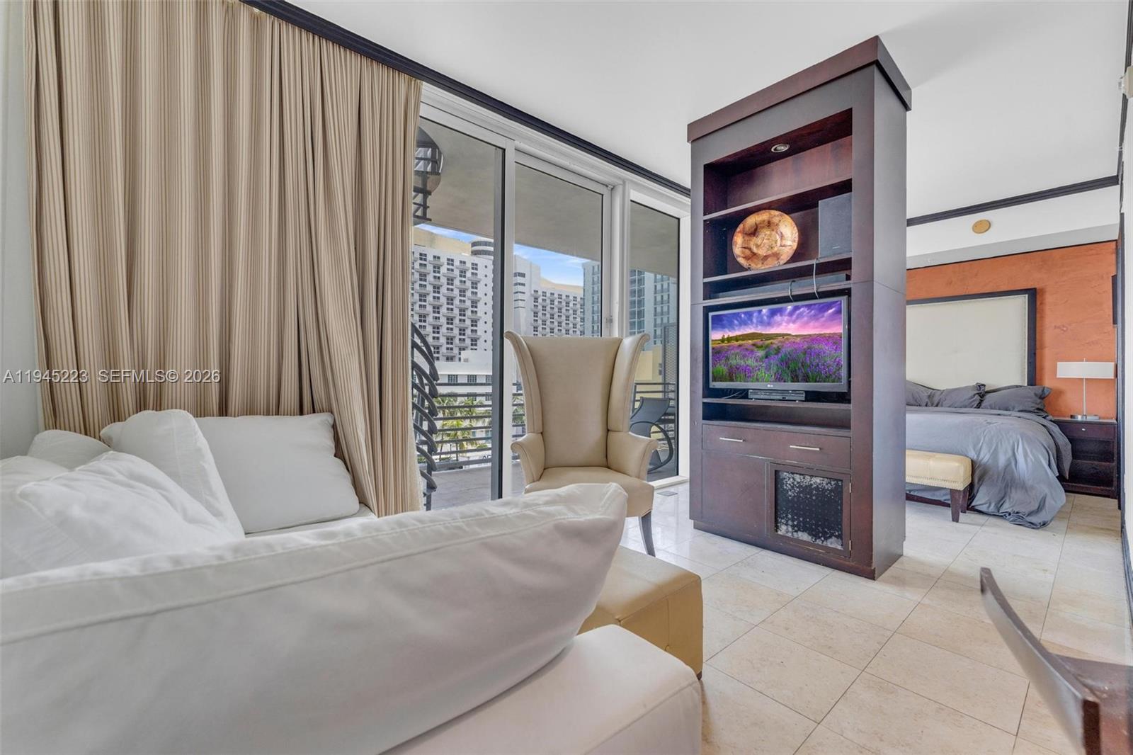 1437 Collins Ave #PH18 Miami Beach, FL 33139