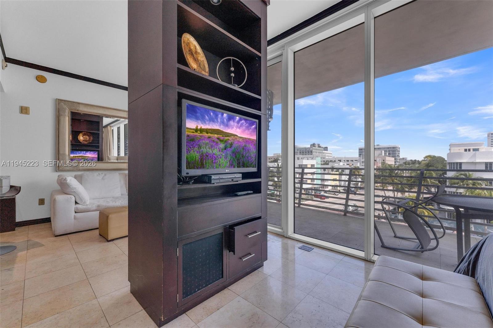 1437 Collins Ave #PH18 Miami Beach, FL 33139