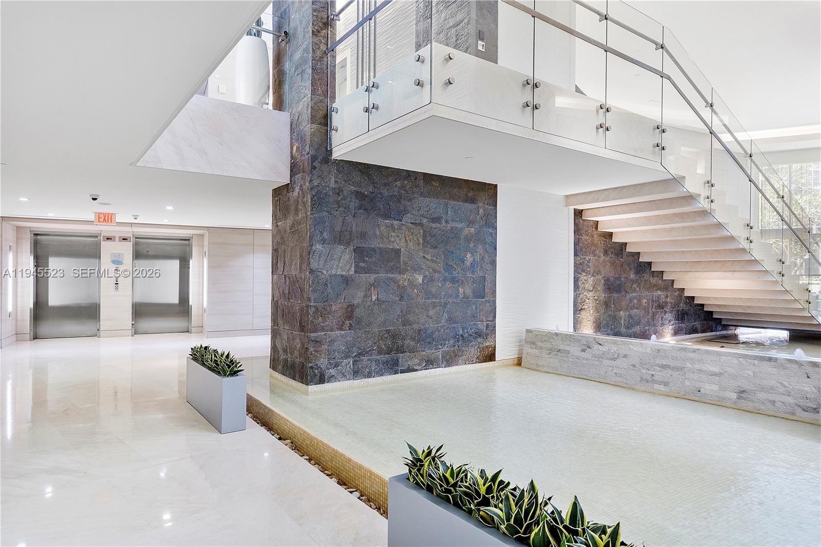 image Trump Royale26