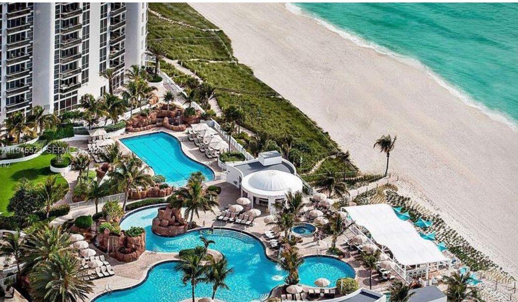 image Trump Royale32