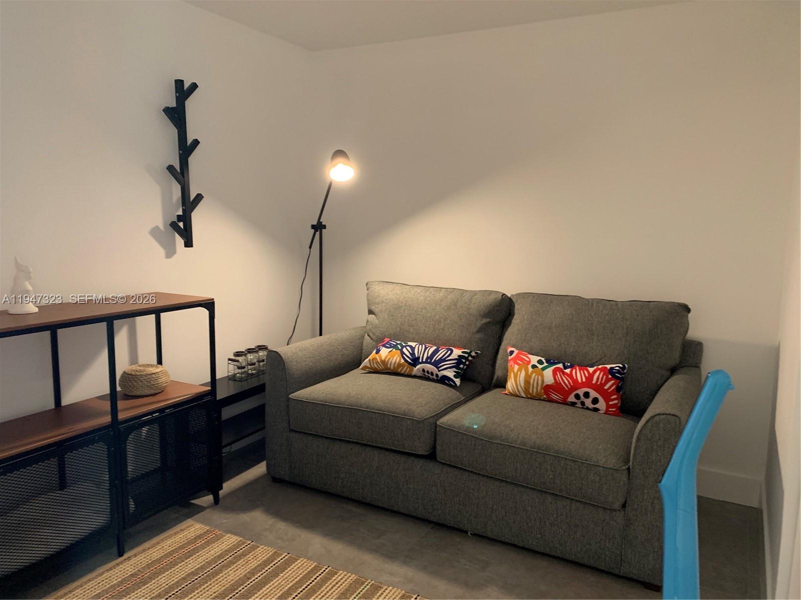 16385 Biscayne Blvd #1417 North Miami Beach, FL 33160