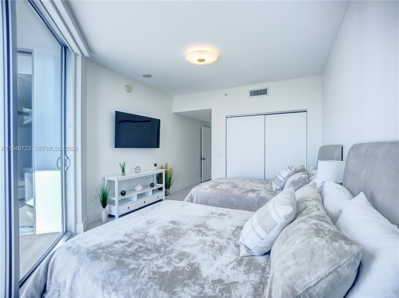 Undisclosed Address North Miami Beach, FL 33160