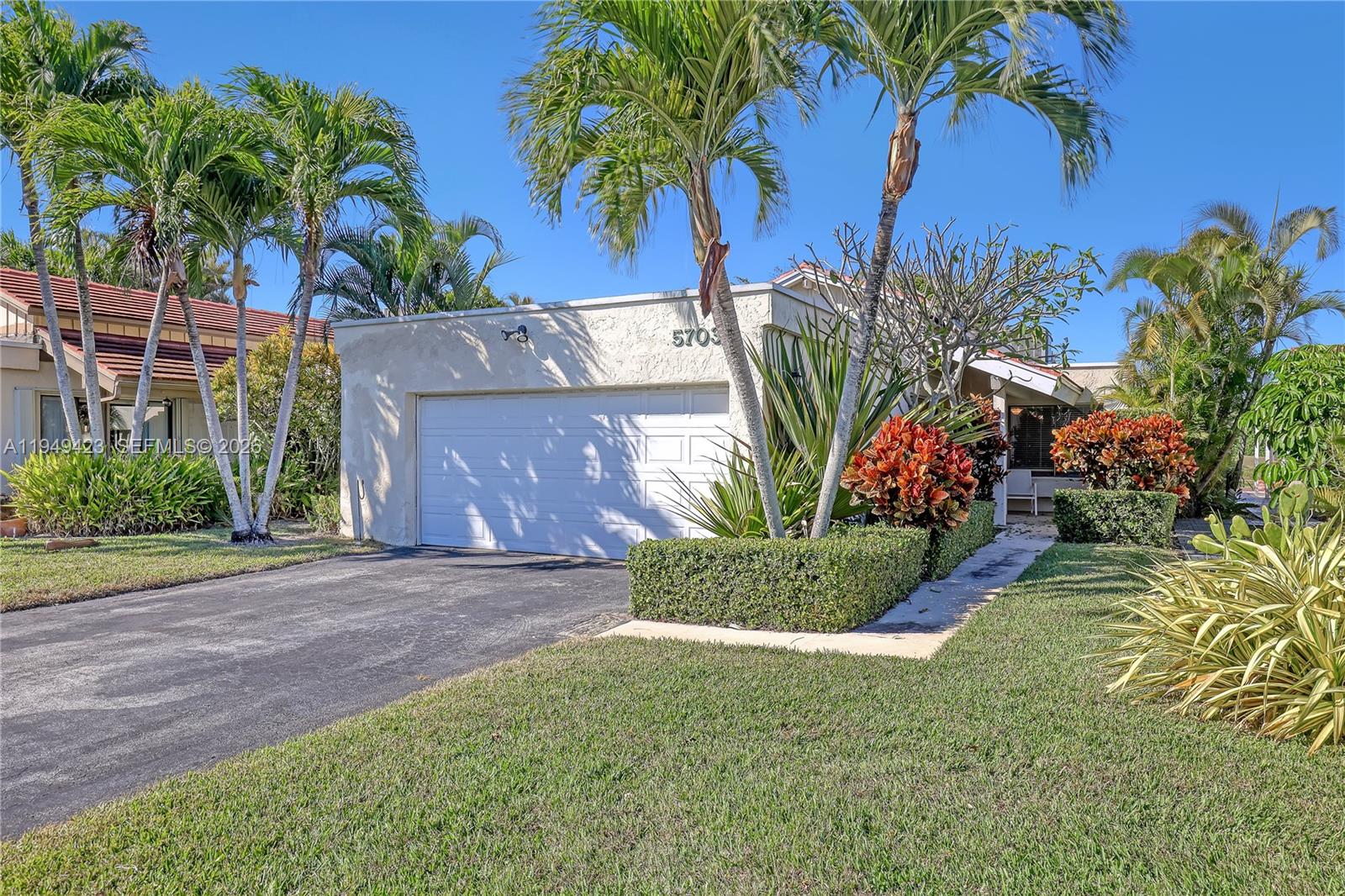 5703 Ainsley Ct Boynton Beach, FL 33437