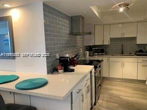 6039 Collins Ave #1131 Miami Beach, FL 33140