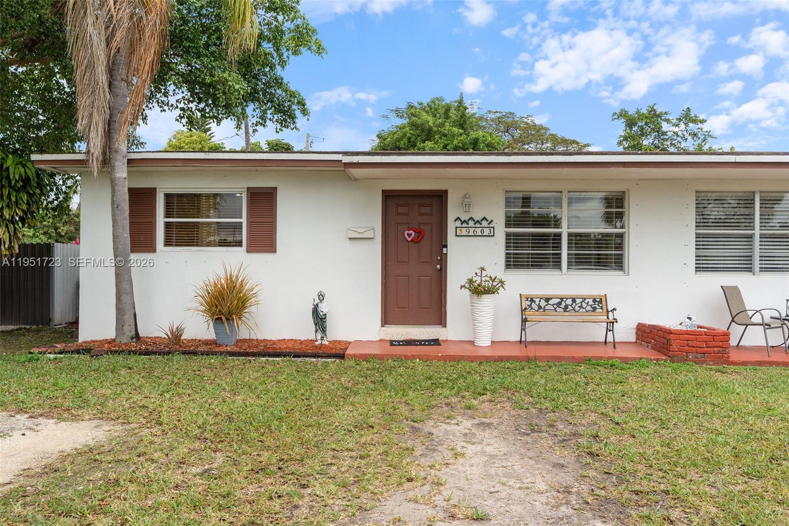 9601-9603 SW 36th St