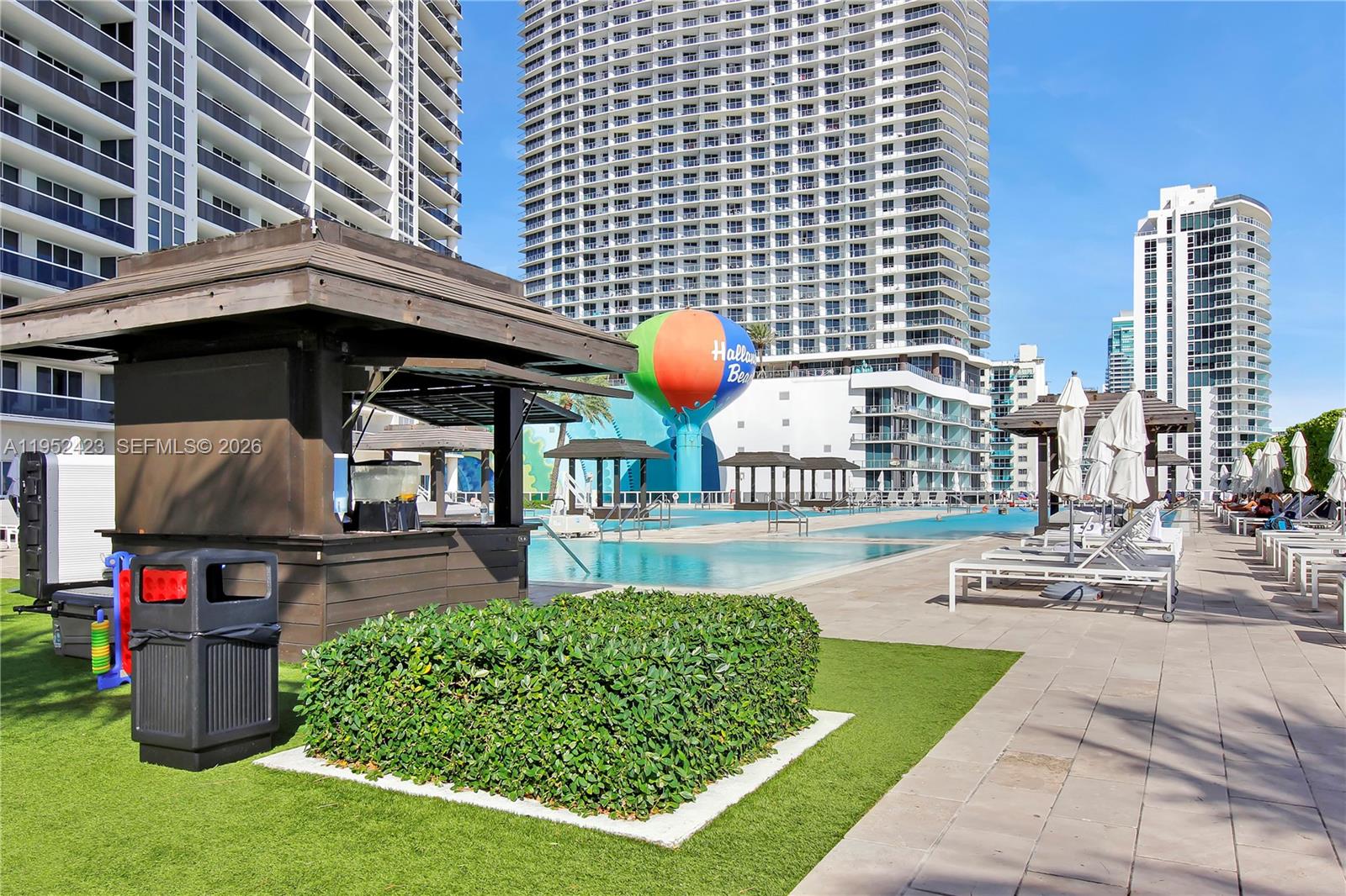 image The Beach Club27