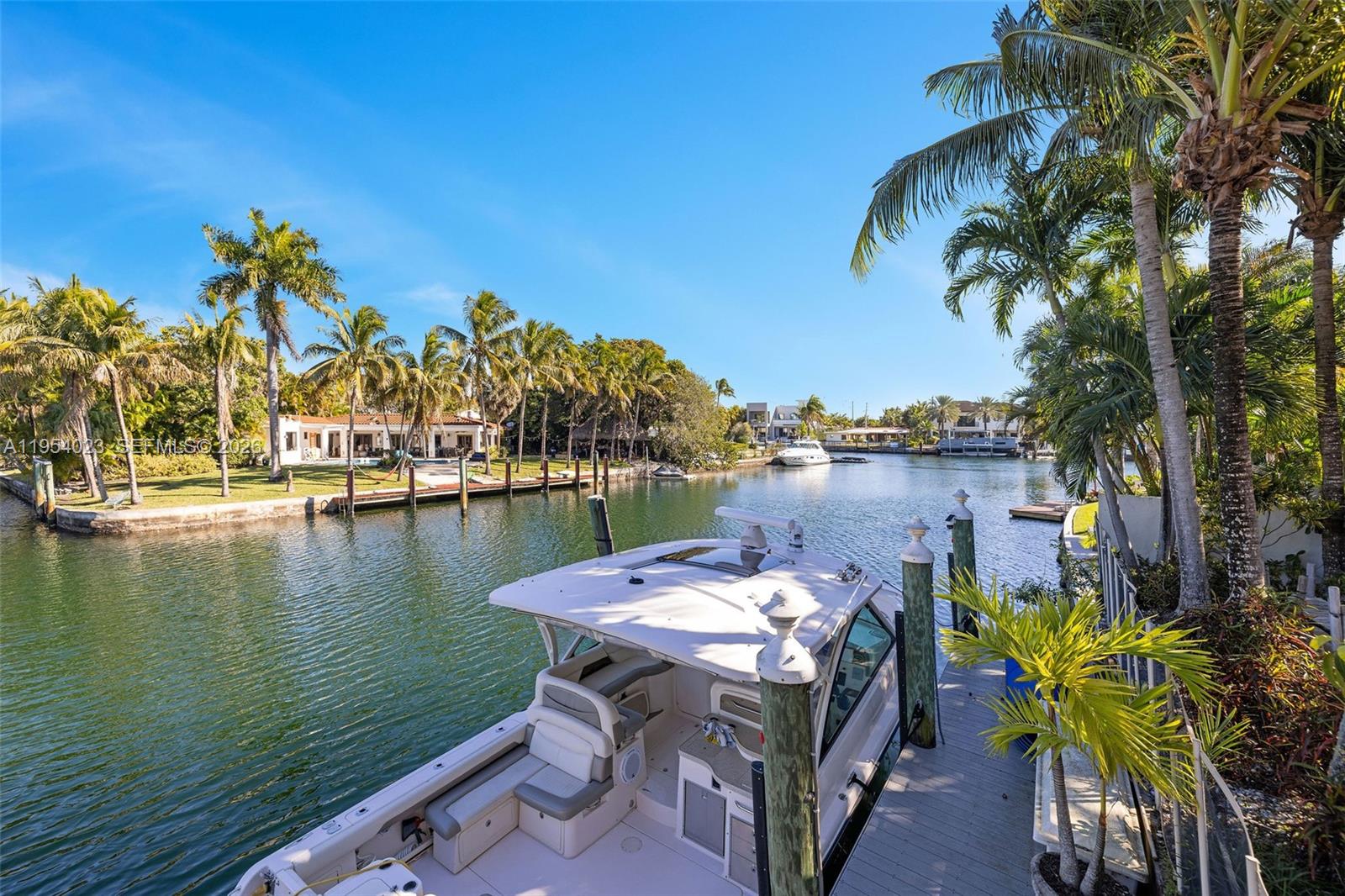 2125 Ixora Rd North Miami, FL 33181