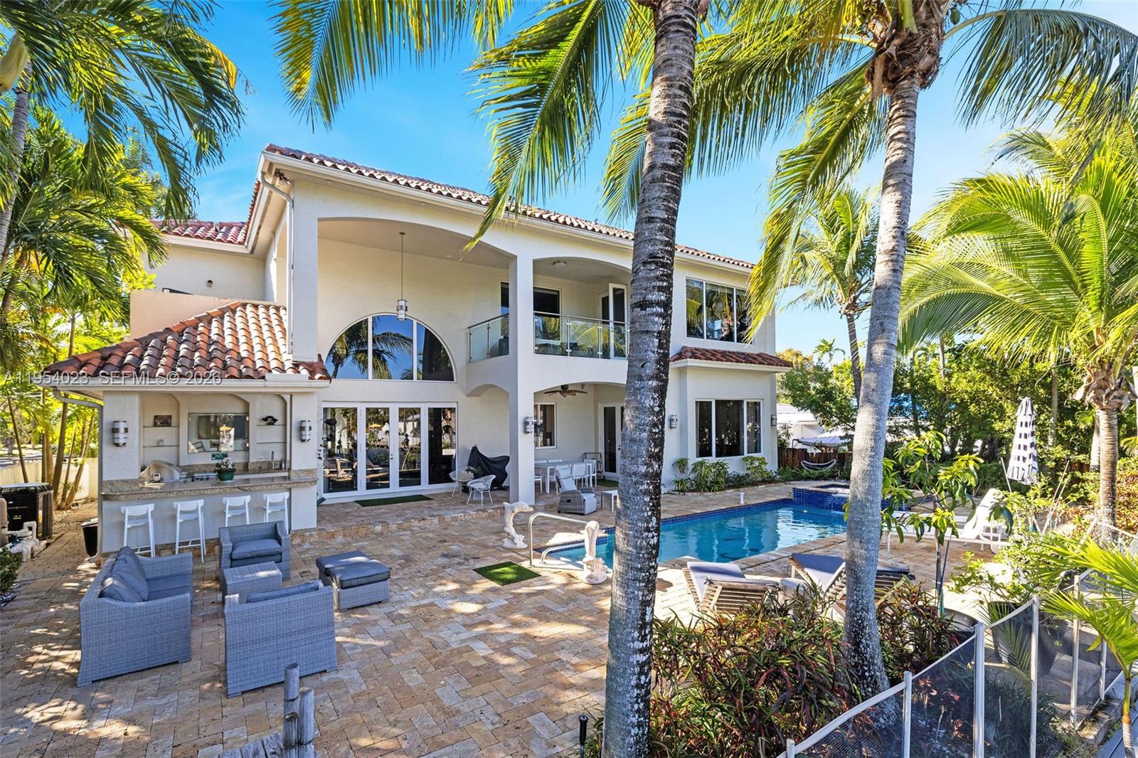 2125 Ixora Rd North Miami, FL 33181